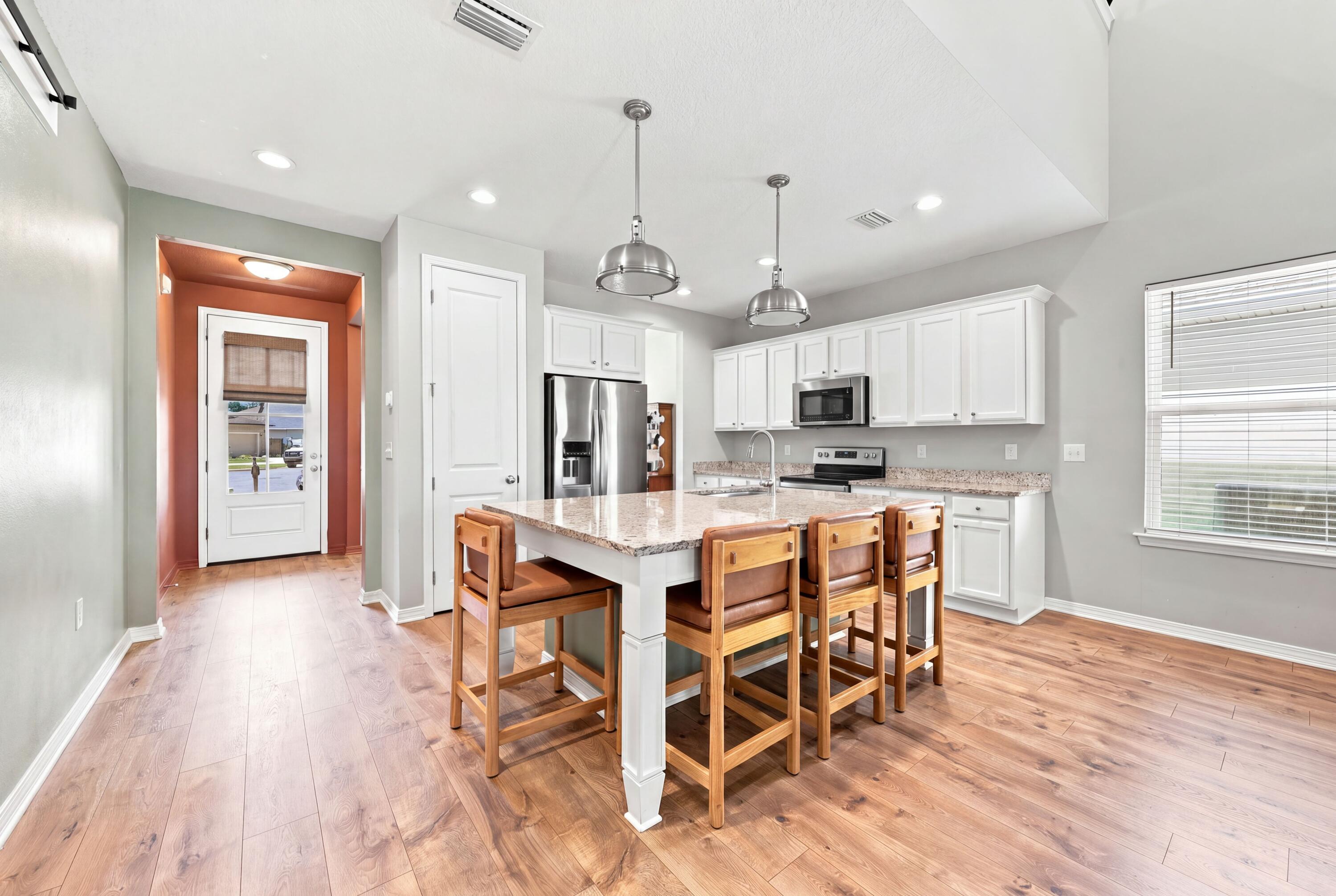 HERITAGE MANOR - Residential