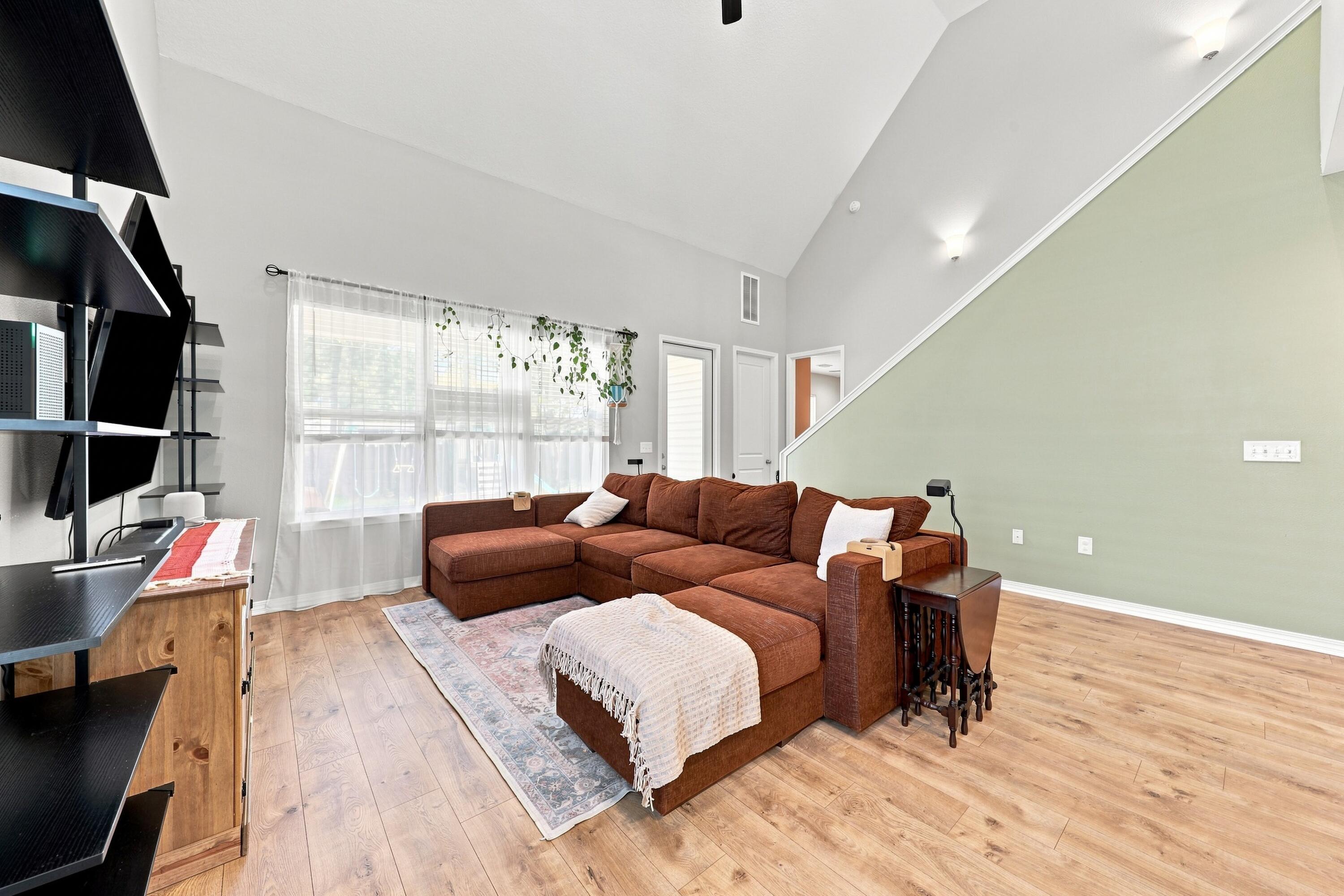 HERITAGE MANOR - Residential