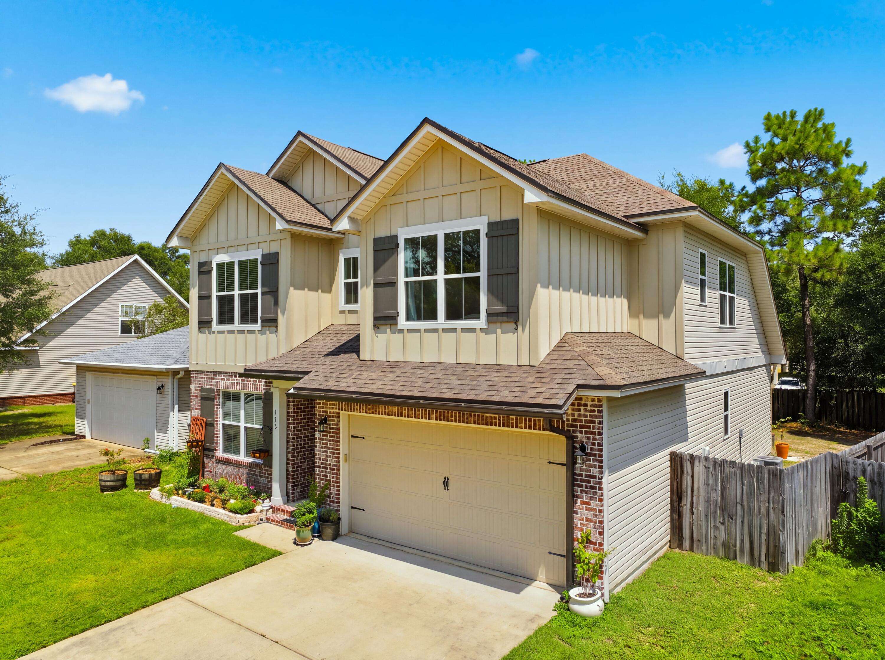 HERITAGE MANOR - Residential