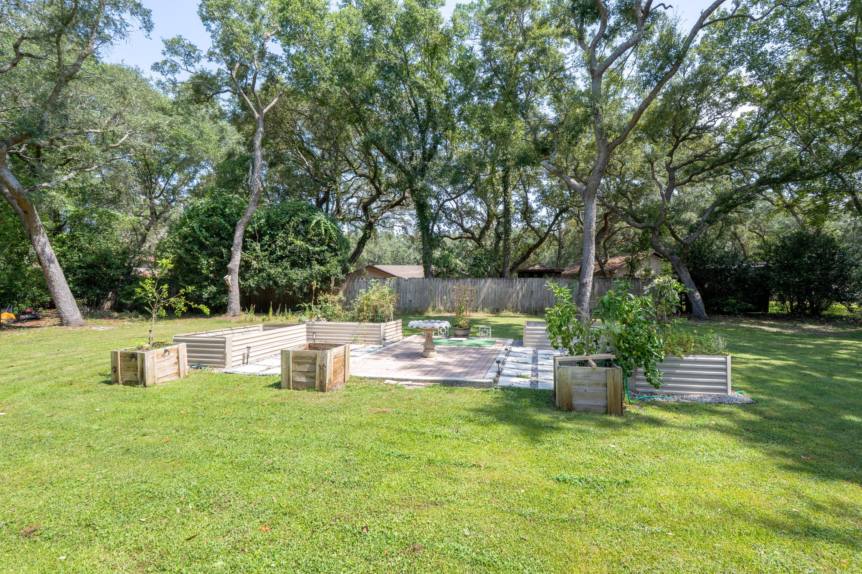 LAKE PIPPIN - Residential