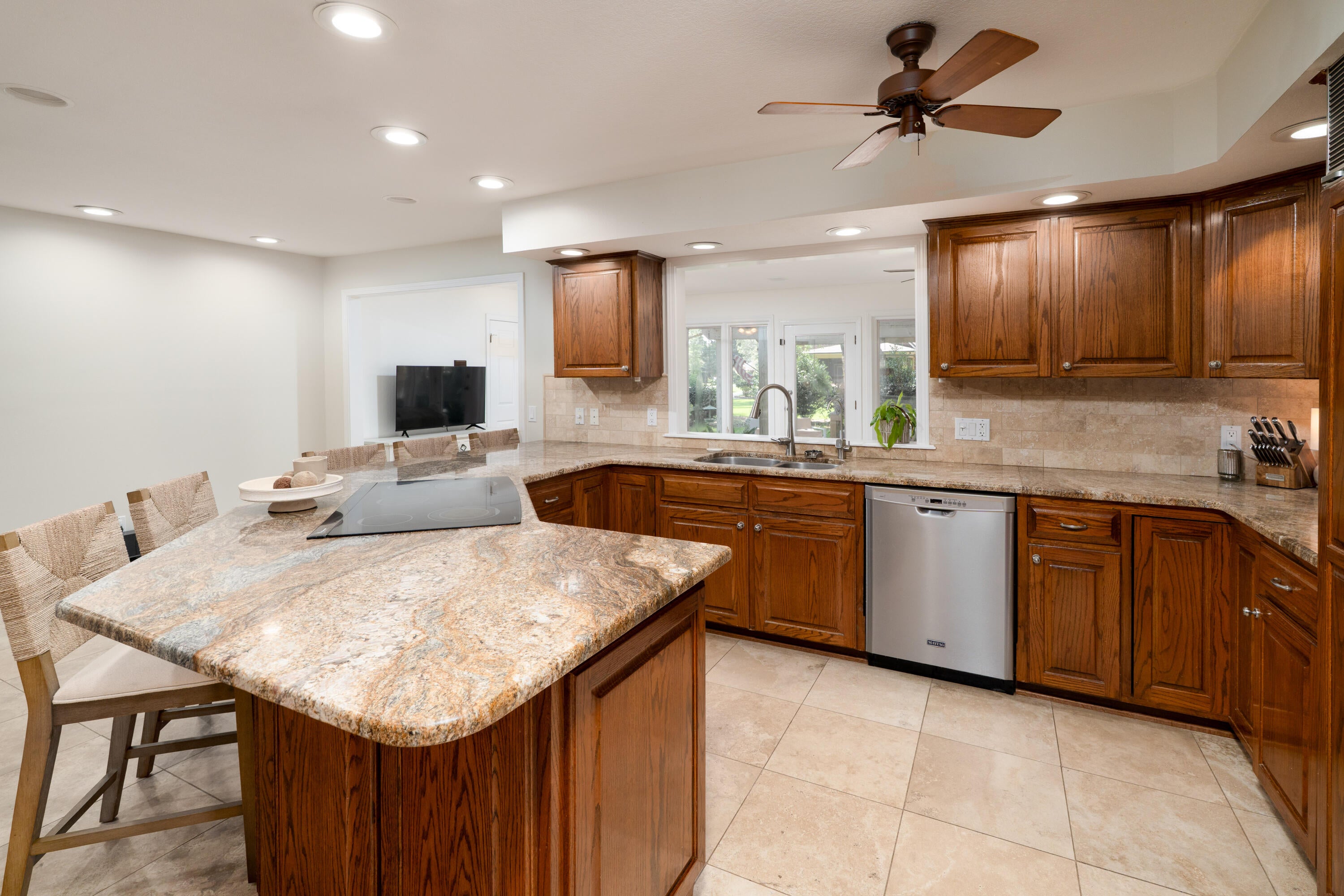 LAKE PIPPIN - Residential