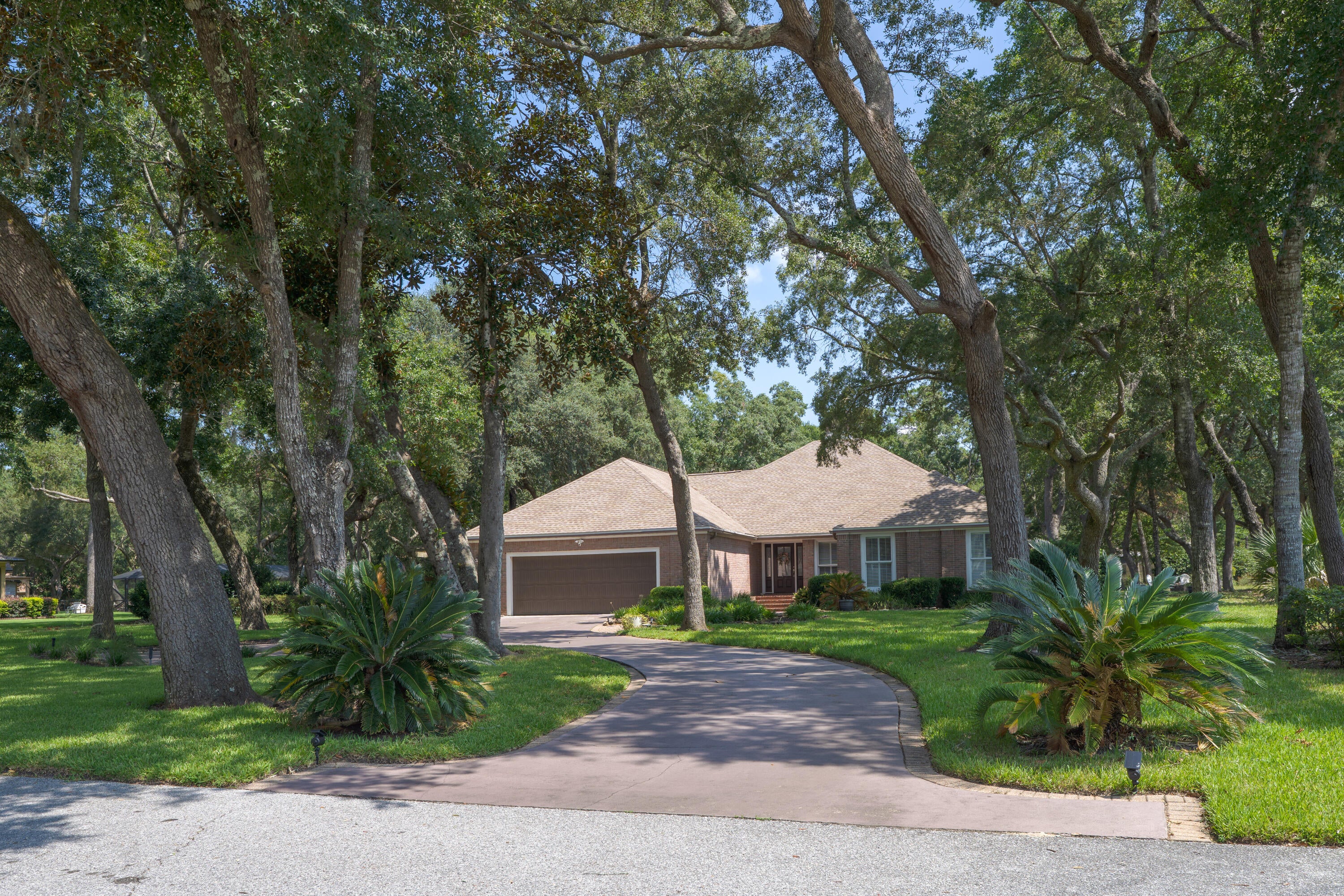 LAKE PIPPIN - Residential