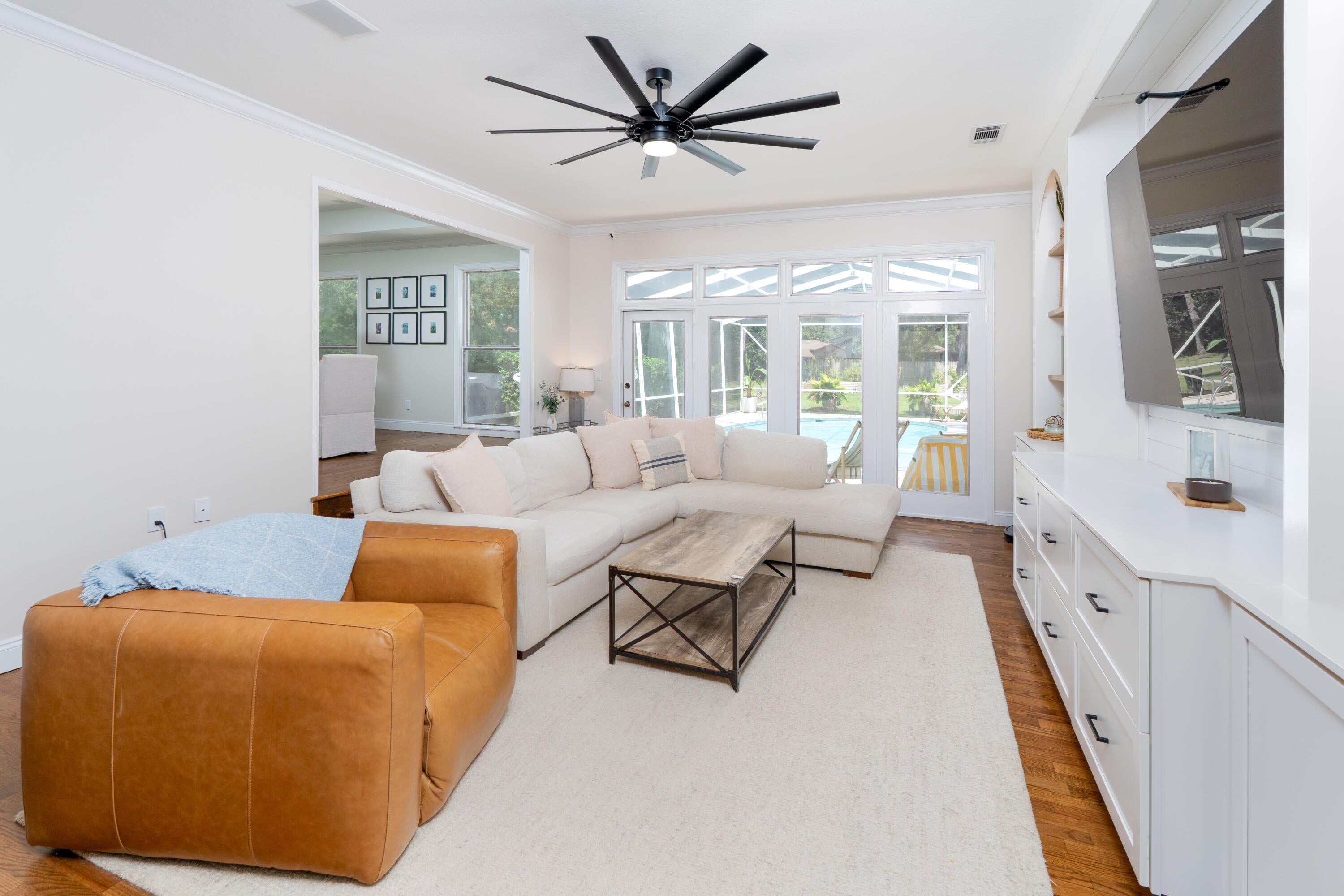 LAKE PIPPIN - Residential