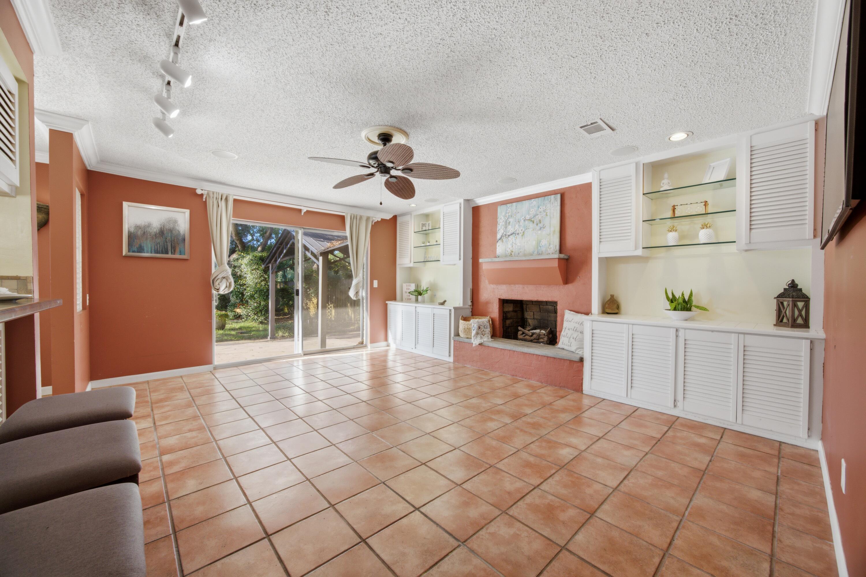 SUNSET BEACH - Residential