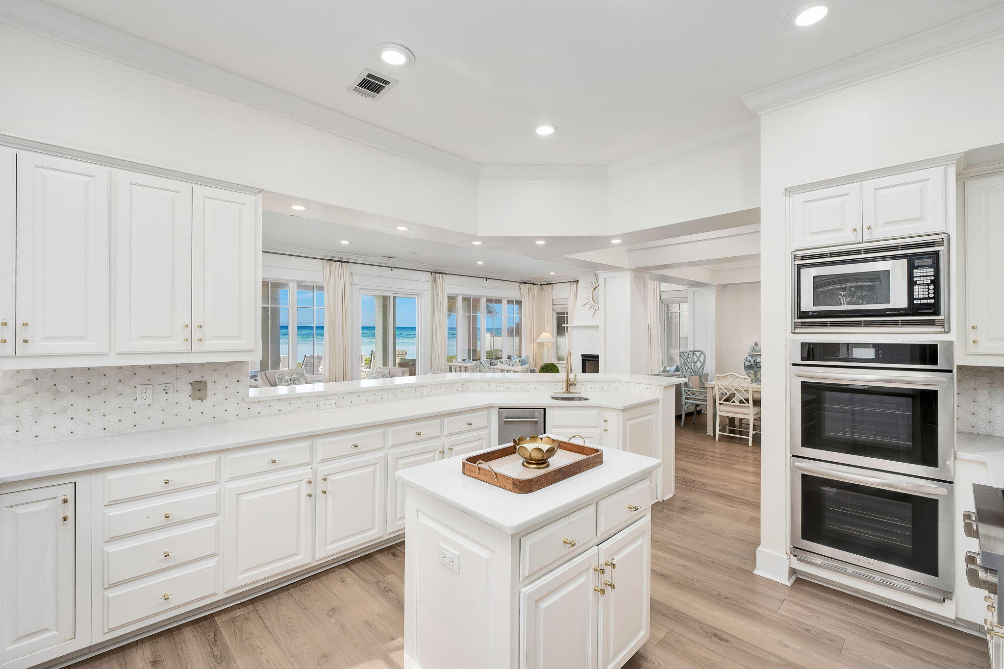 SEAGROVE 1ST ADDN - Residential
