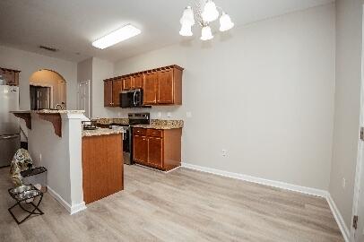 HERITAGE MANOR - Residential Lease