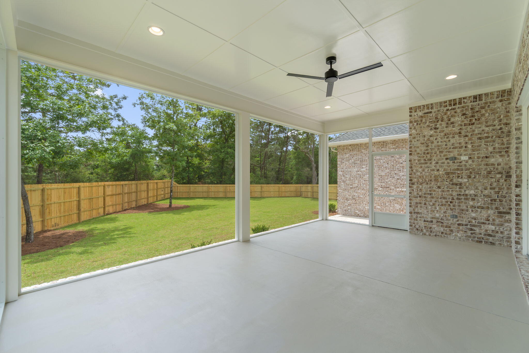 MAGNOLIA WOODS - Residential