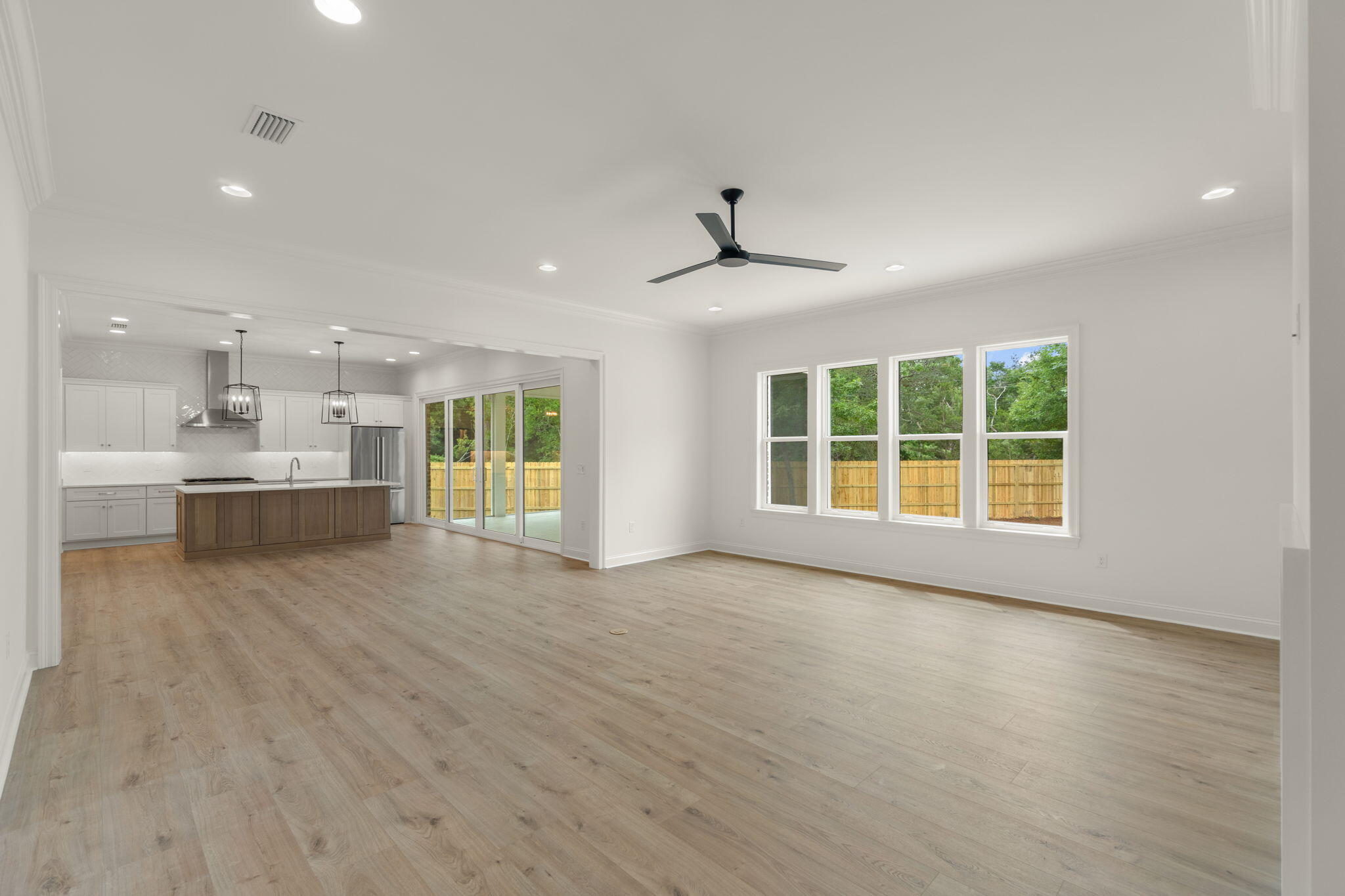 MAGNOLIA WOODS - Residential