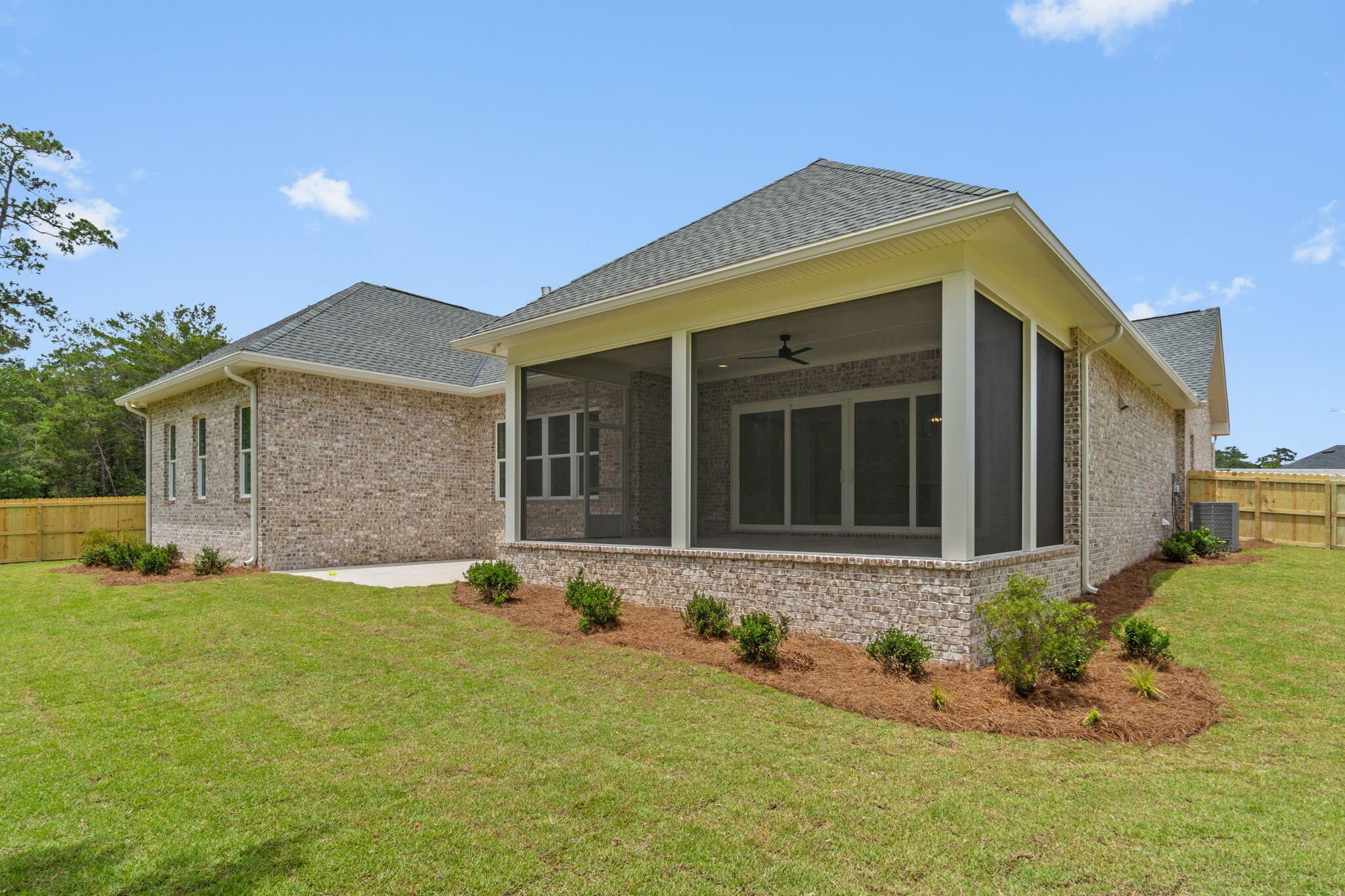 MAGNOLIA WOODS - Residential