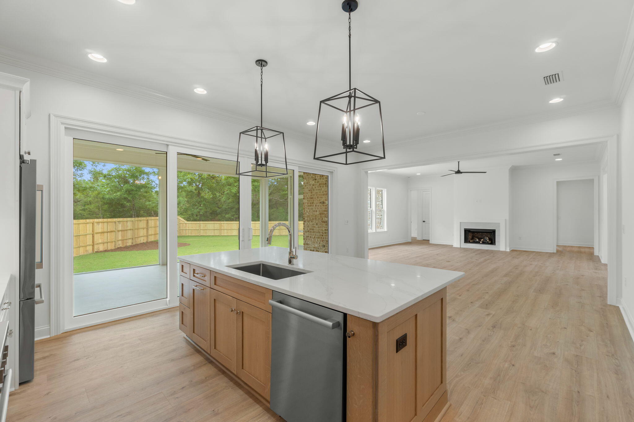 MAGNOLIA WOODS - Residential