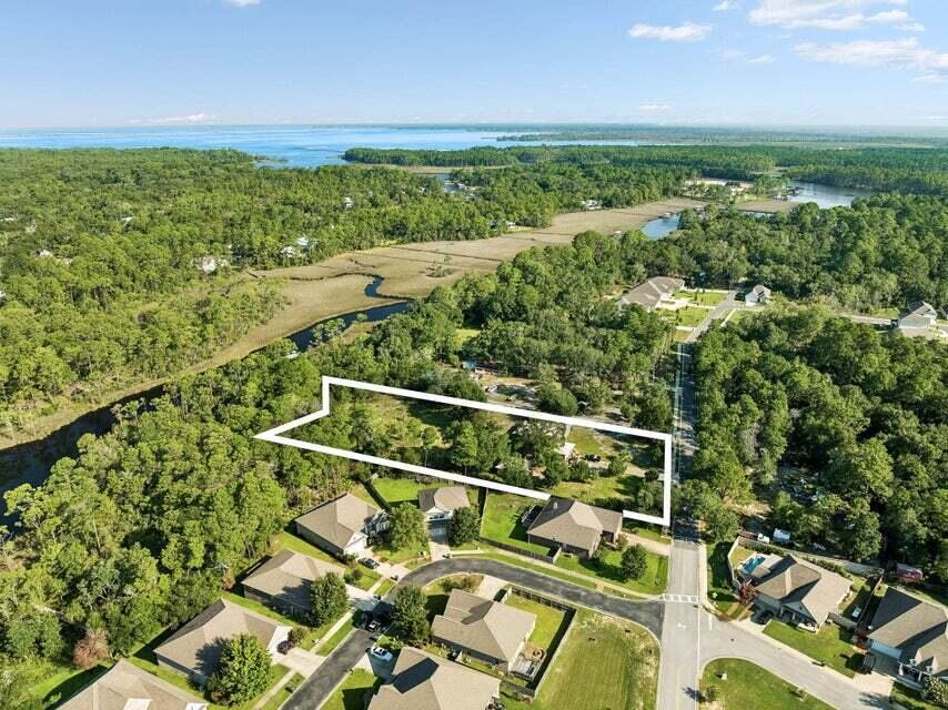 NO RECORDED SUBDIVISION - Residential