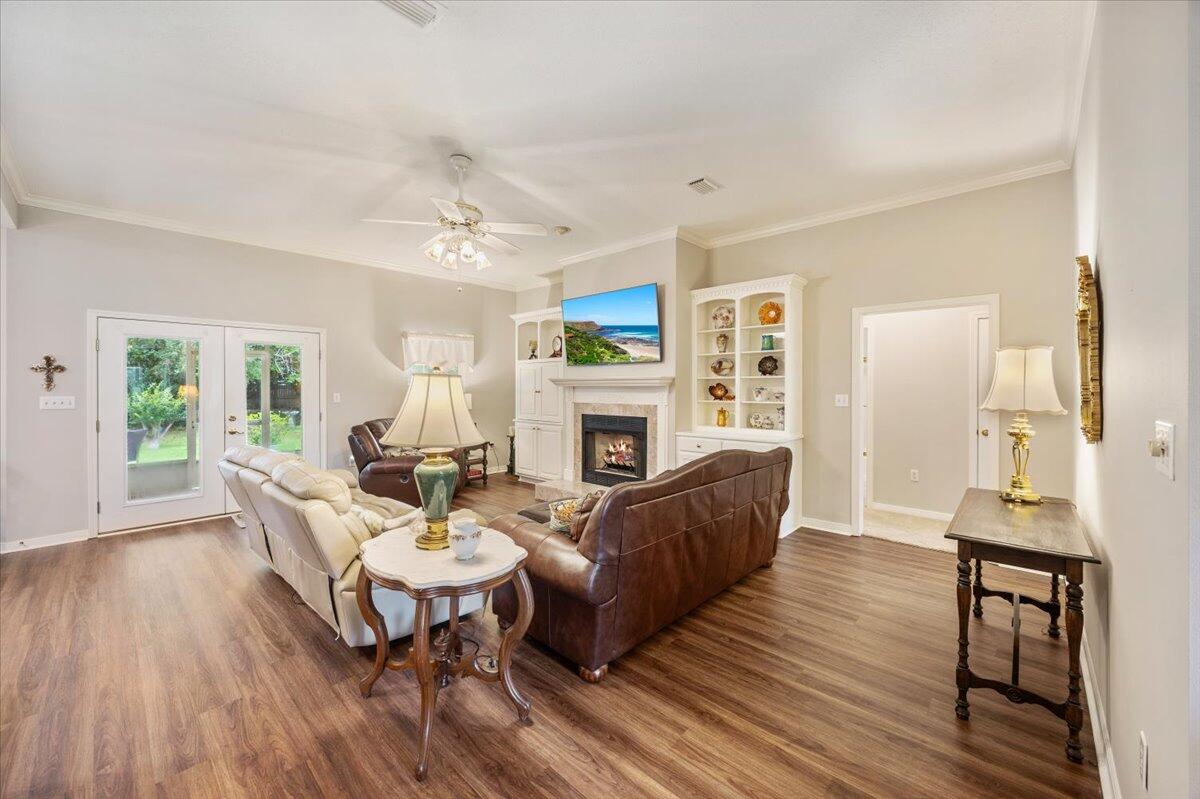 HOLLEY BY THE SEA - Residential