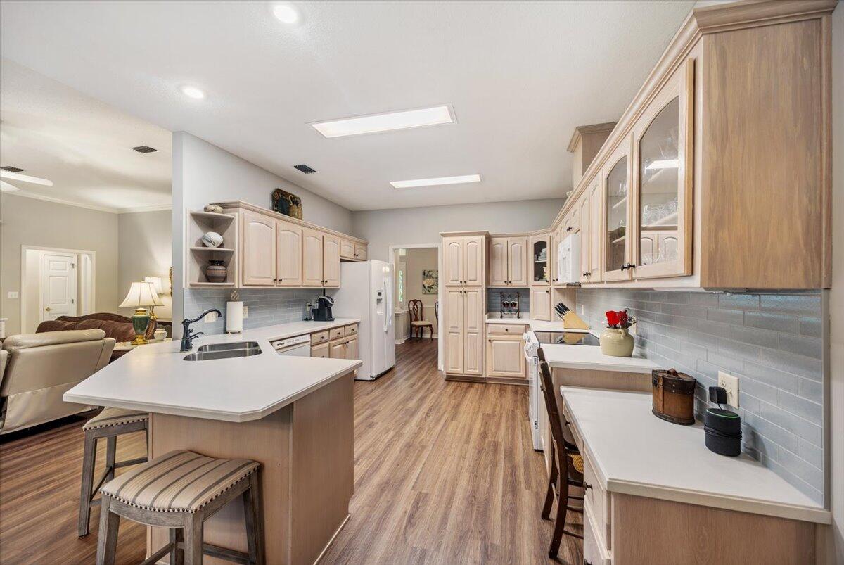 HOLLEY BY THE SEA - Residential