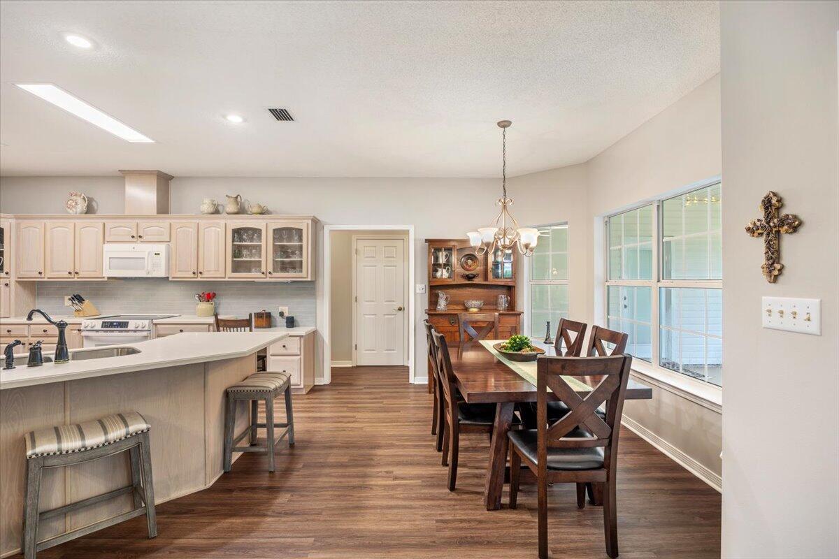 HOLLEY BY THE SEA - Residential
