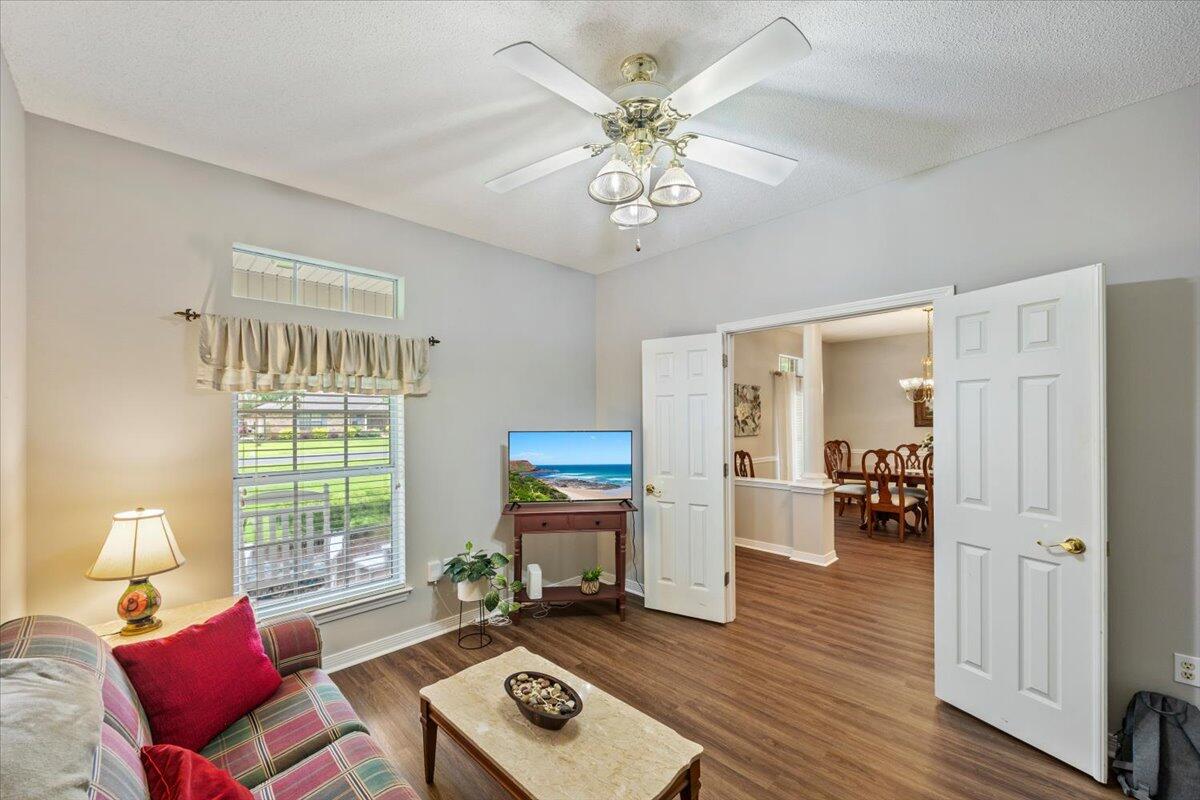 HOLLEY BY THE SEA - Residential