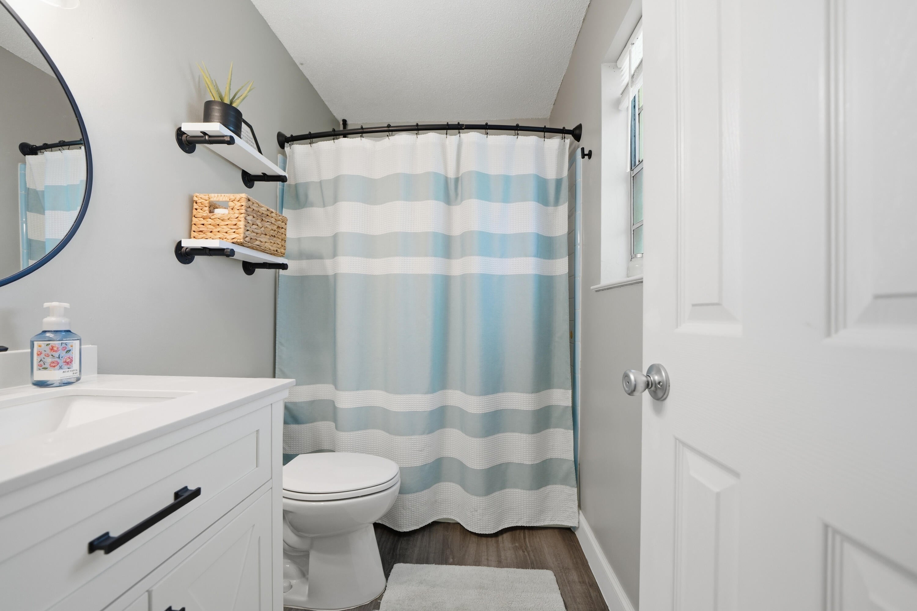 MIRAMAR ESTATES 3RD ADDN - Residential