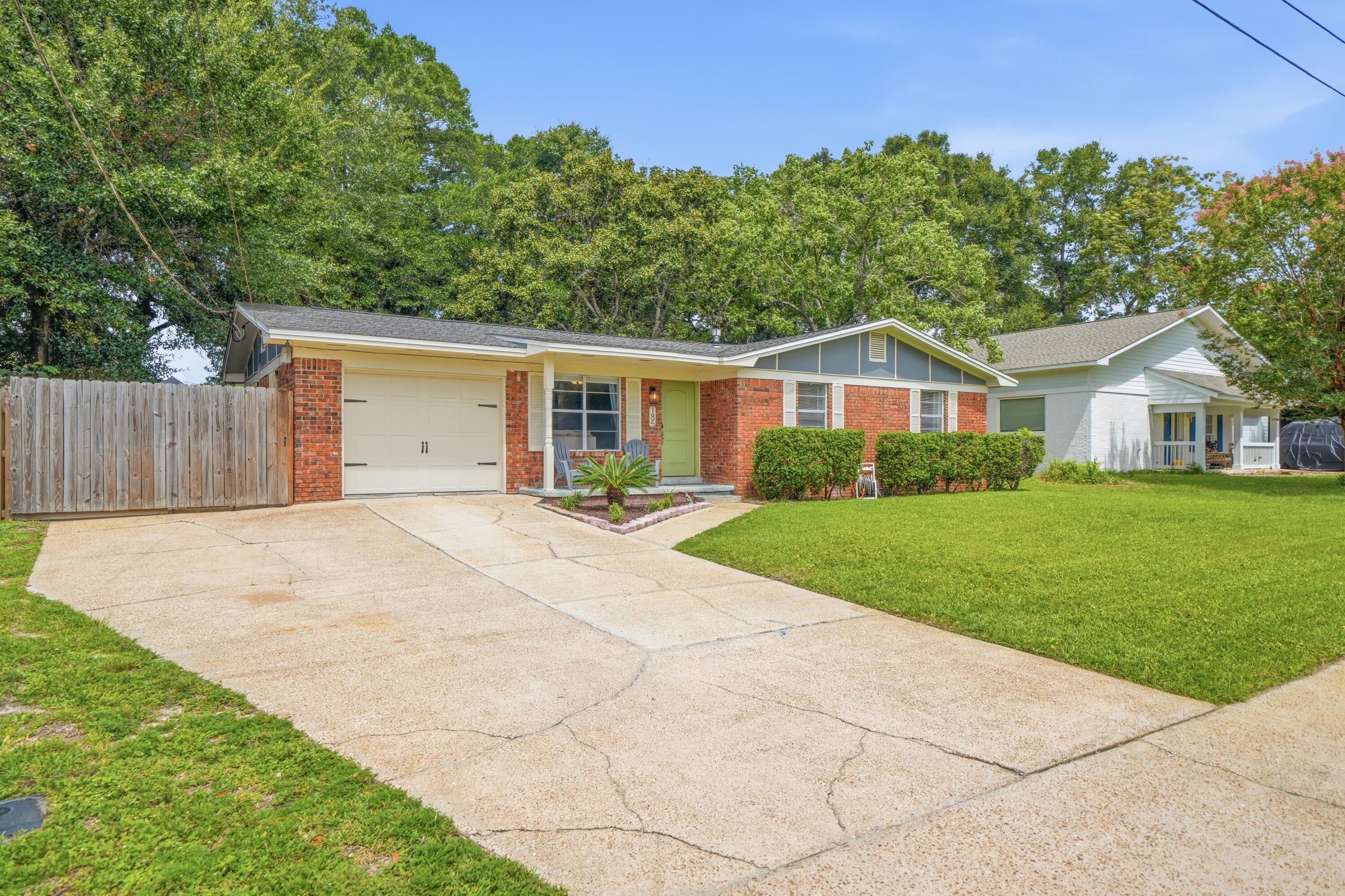 MIRAMAR ESTATES 3RD ADDN - Residential