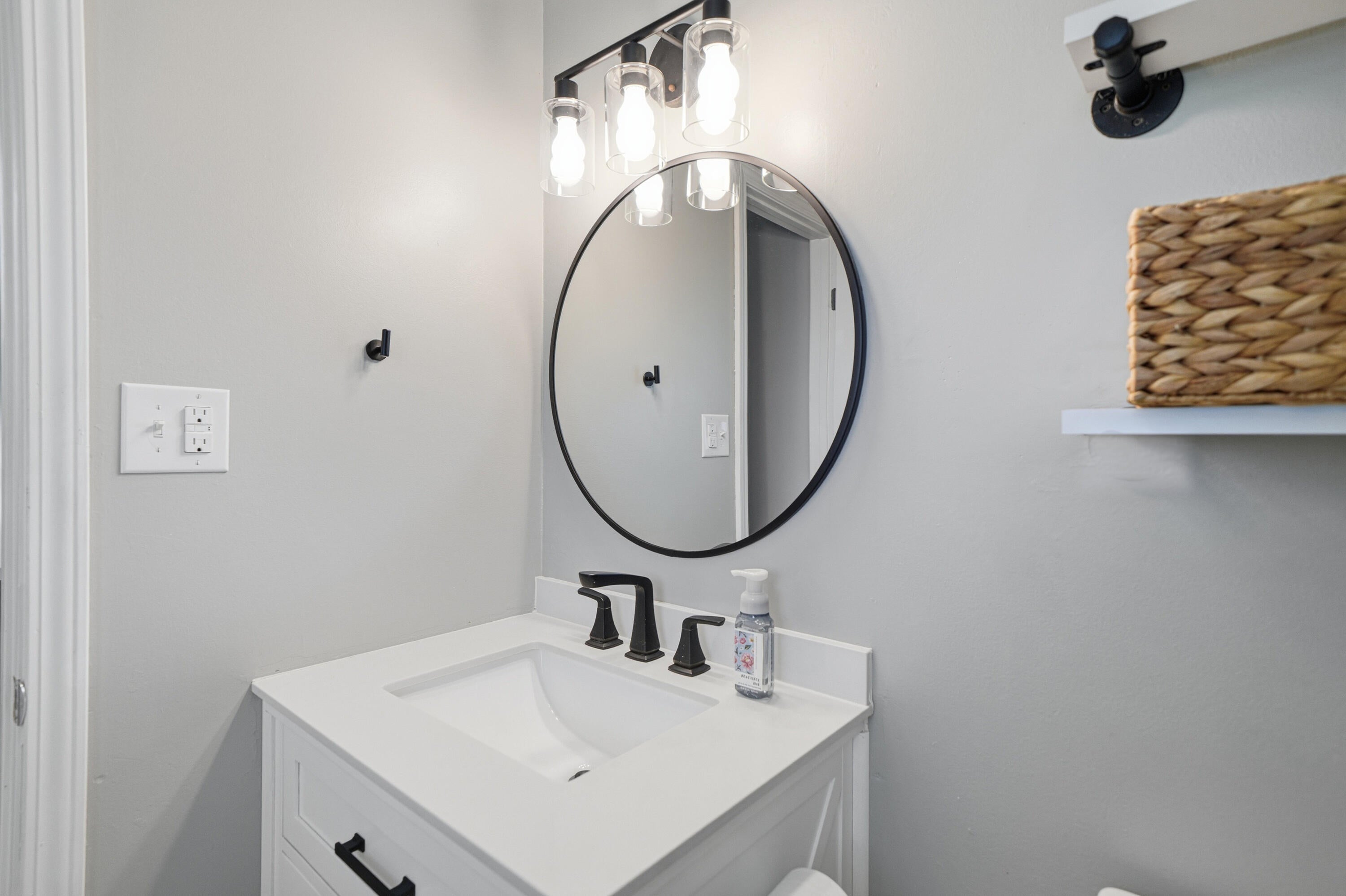 MIRAMAR ESTATES 3RD ADDN - Residential