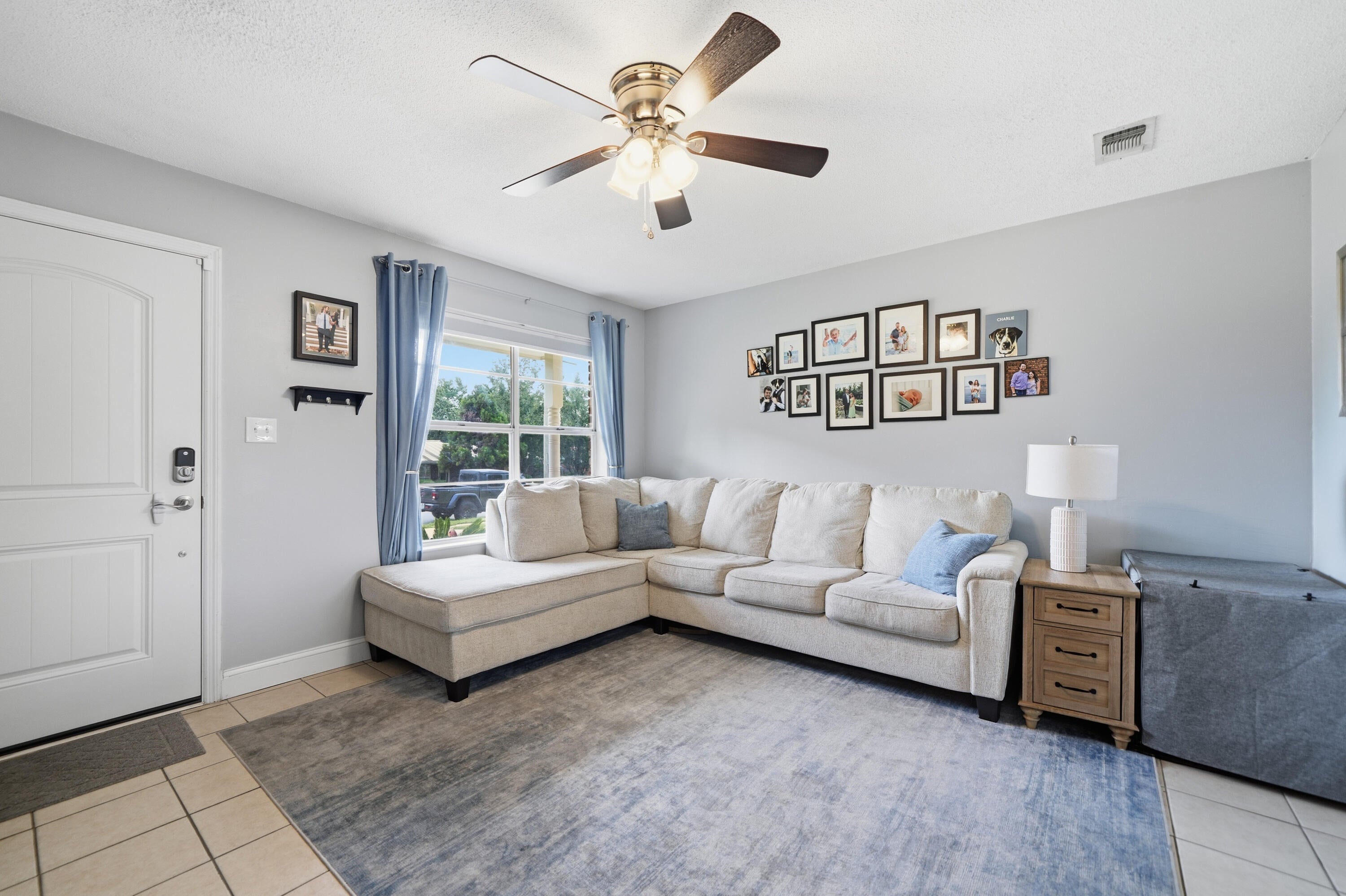 MIRAMAR ESTATES 3RD ADDN - Residential