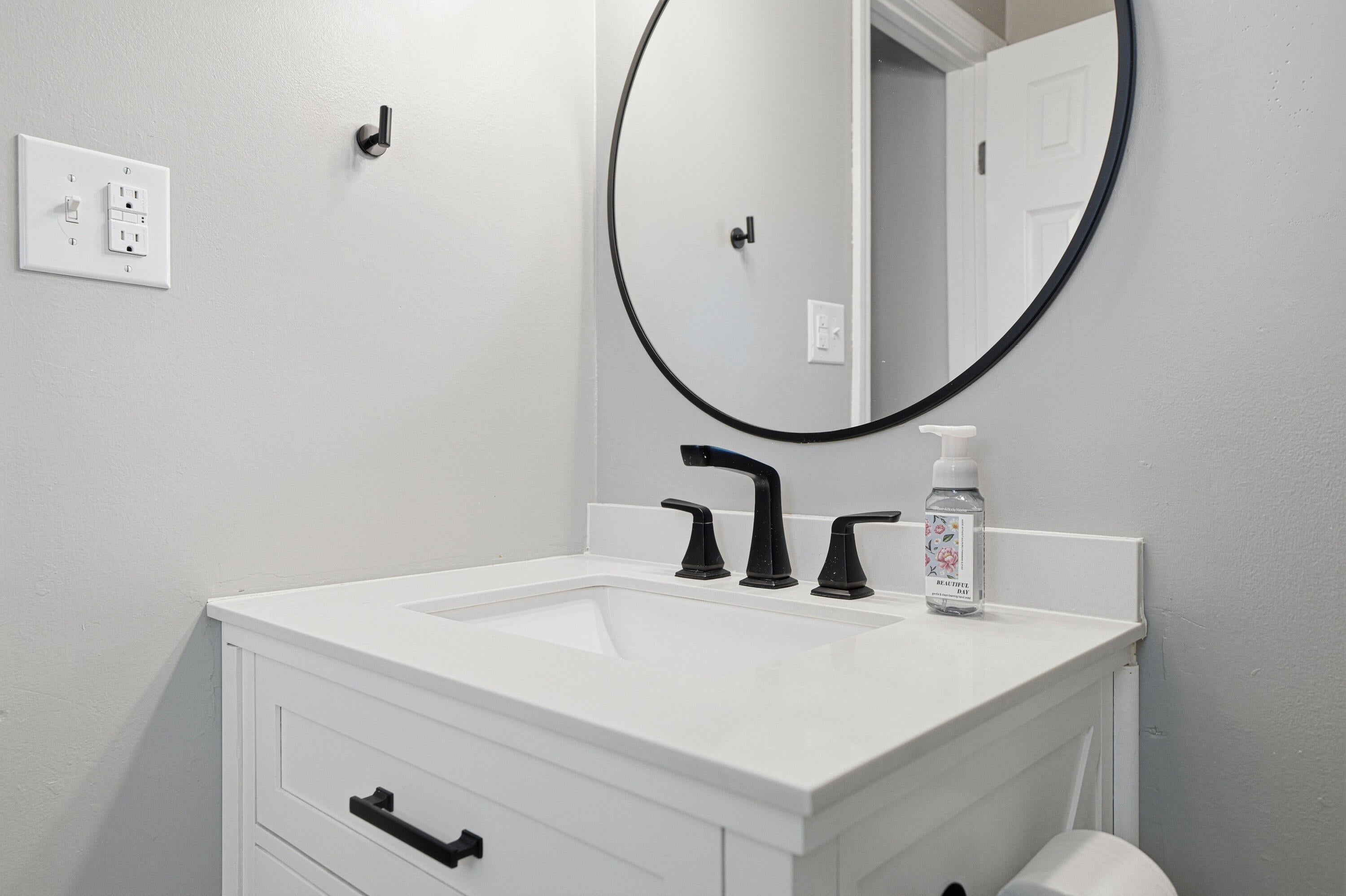 MIRAMAR ESTATES 3RD ADDN - Residential