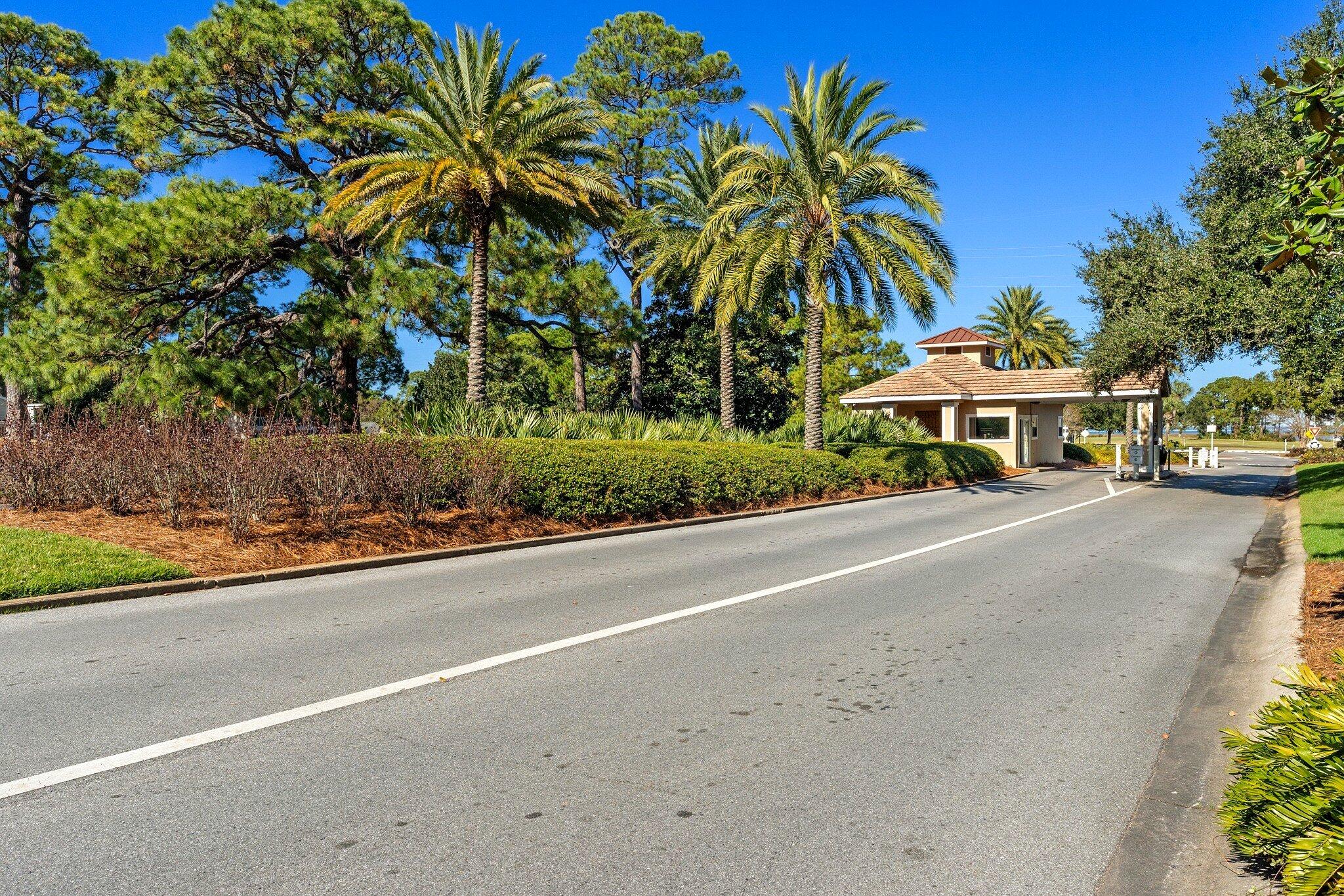 ST ANDREWS DRIVE AT SANDESTIN - Residential