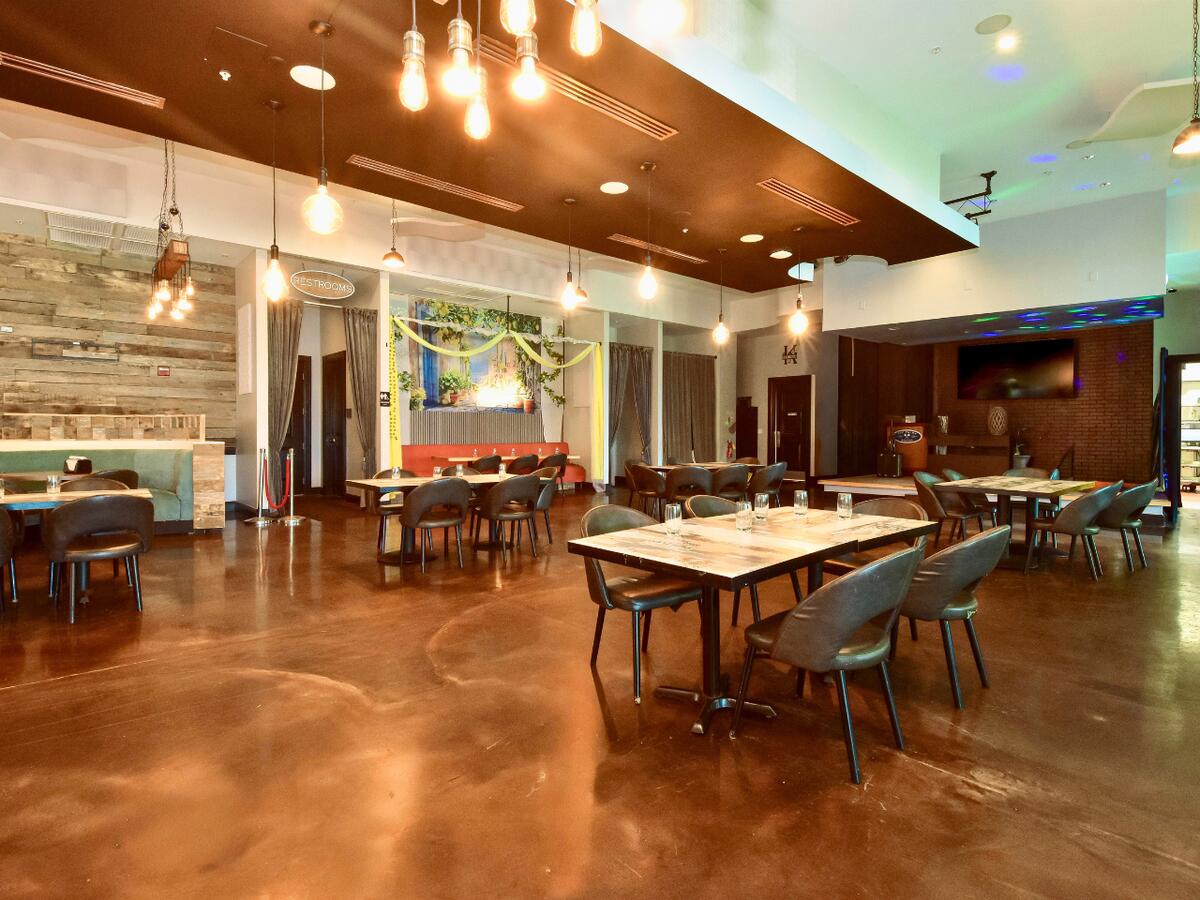 THE PALMS OF DESTIN - Residential