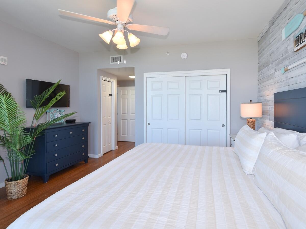 THE PALMS OF DESTIN - Residential