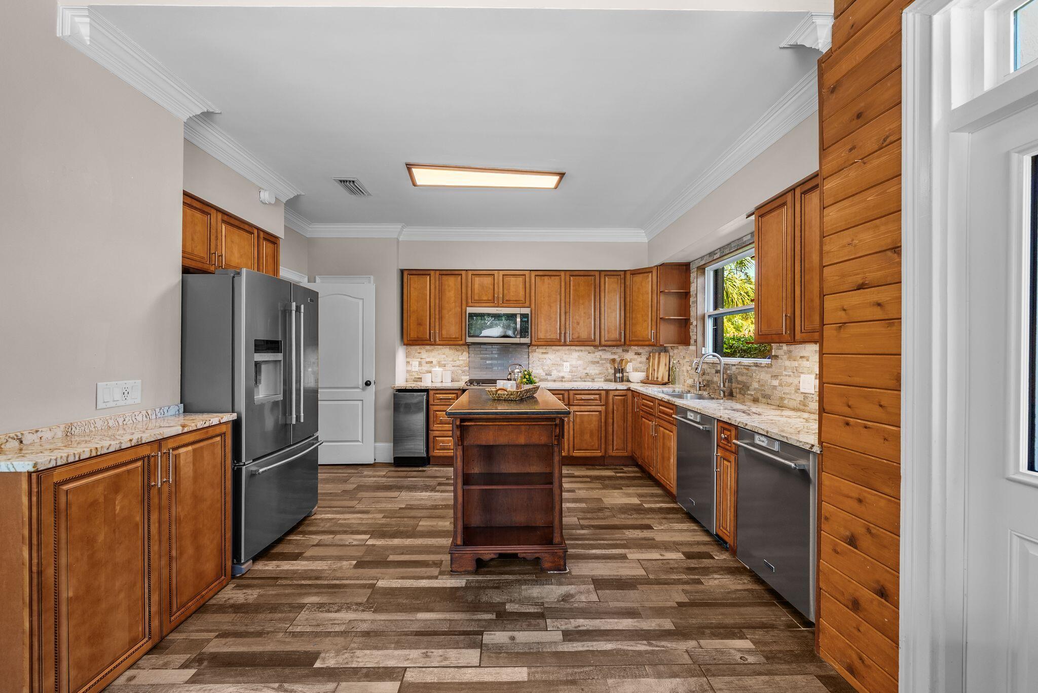 BAY POINT UNIT 1 - Residential