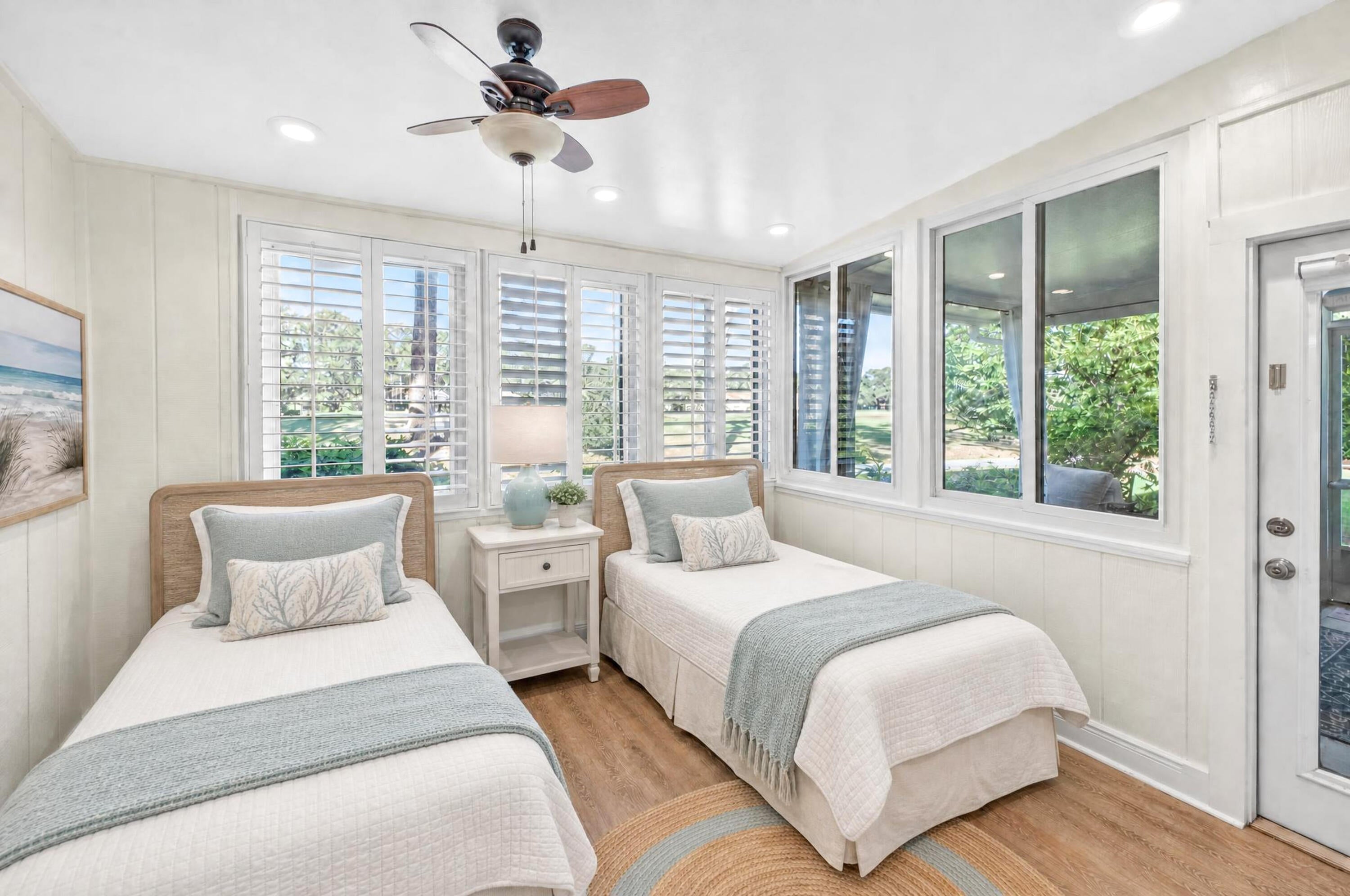 LINKSIDE VILLAGE UNIT 1 - Residential