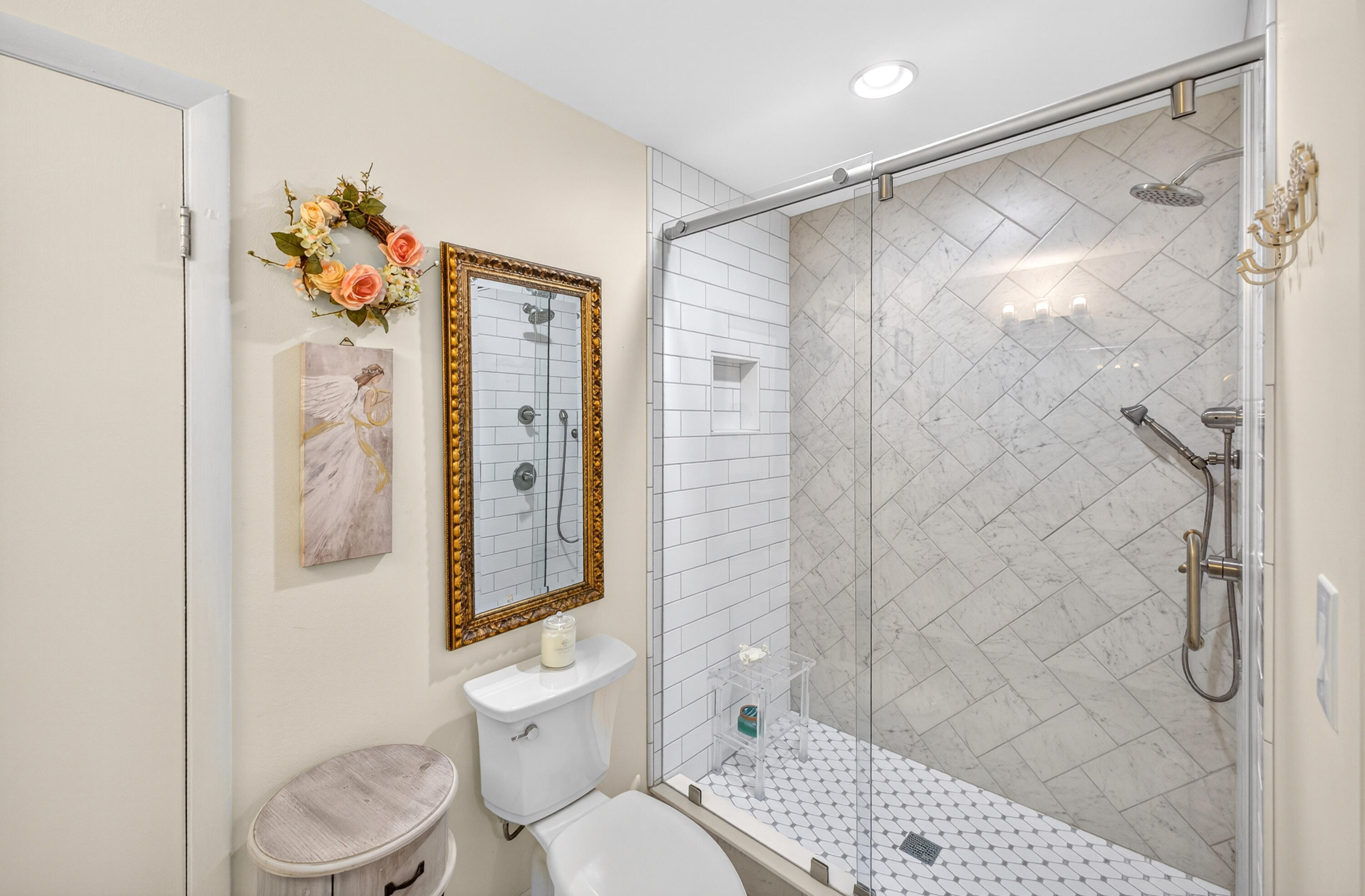 LINKSIDE VILLAGE UNIT 1 - Residential