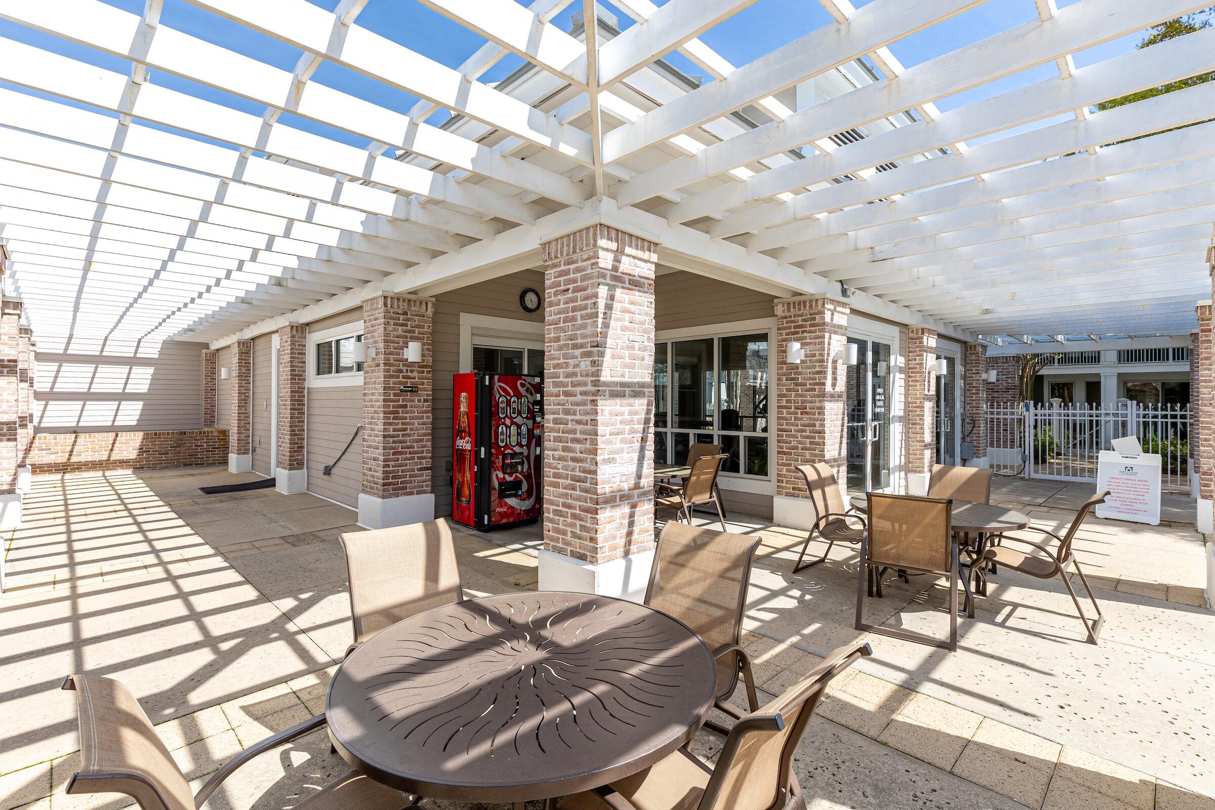 OBSERVATION POINT - Residential