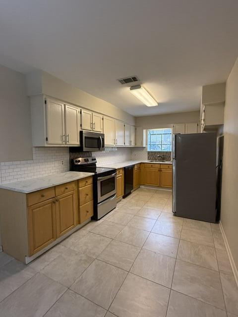 BELL-BROOK ESTATES 1ST ADDN - Residential Lease