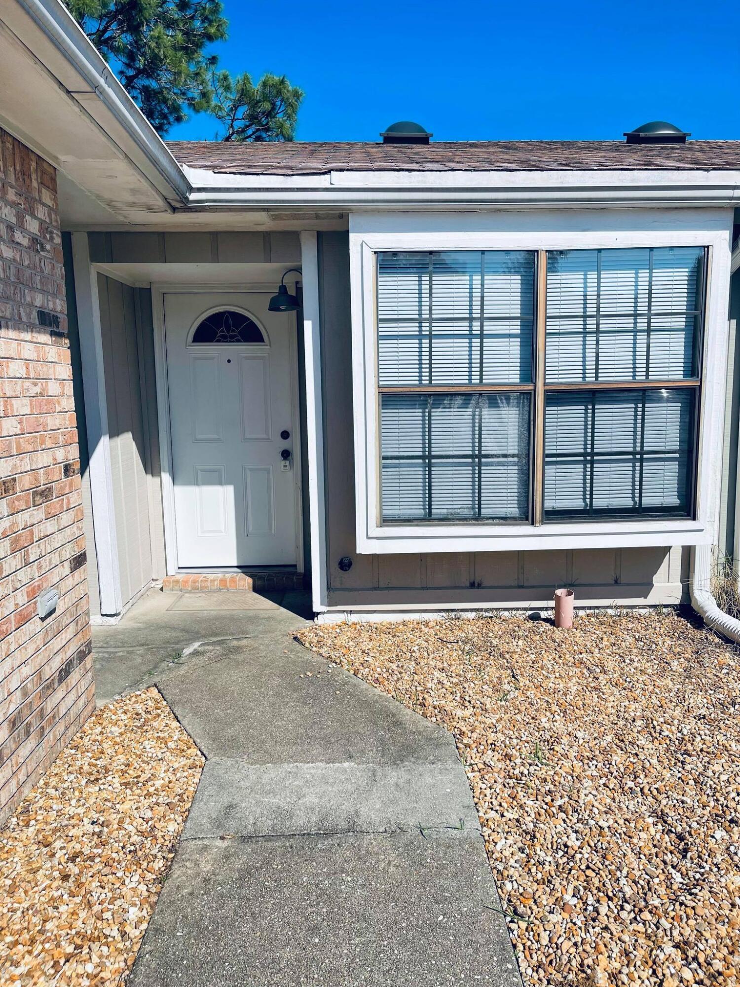 CANTERBURY WOODS - Residential Lease