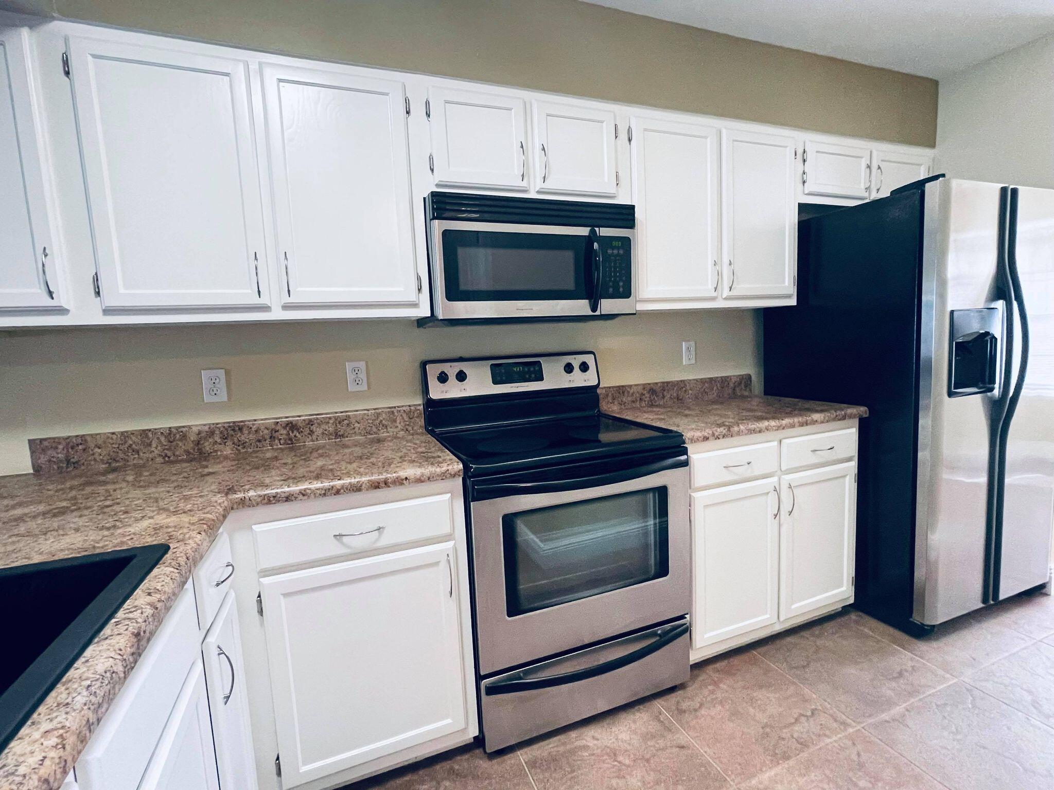 CANTERBURY WOODS - Residential Lease