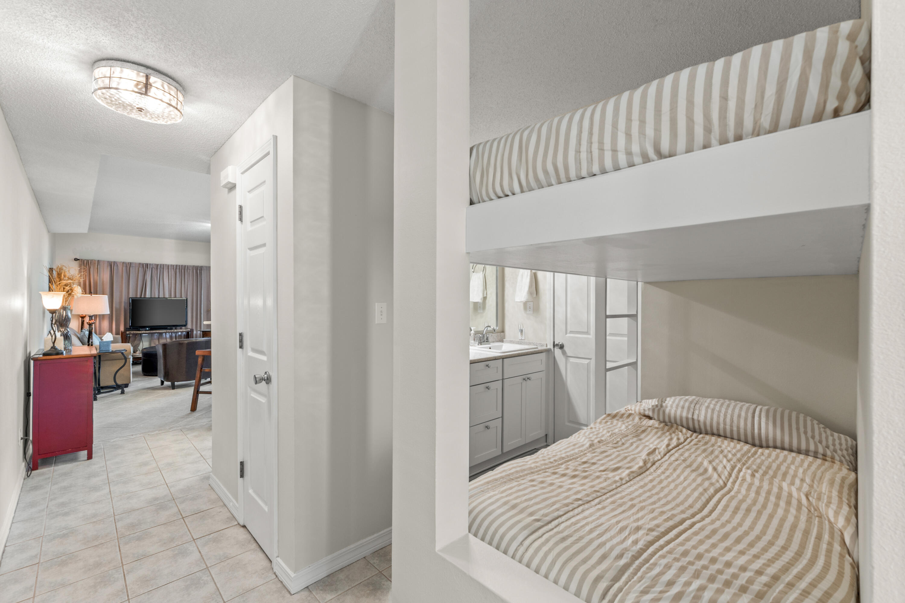 SANDPIPER COVE - Residential