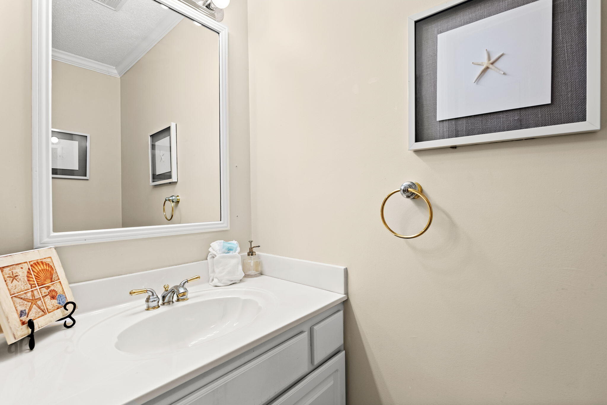 PORTSIDE CONDO - Residential