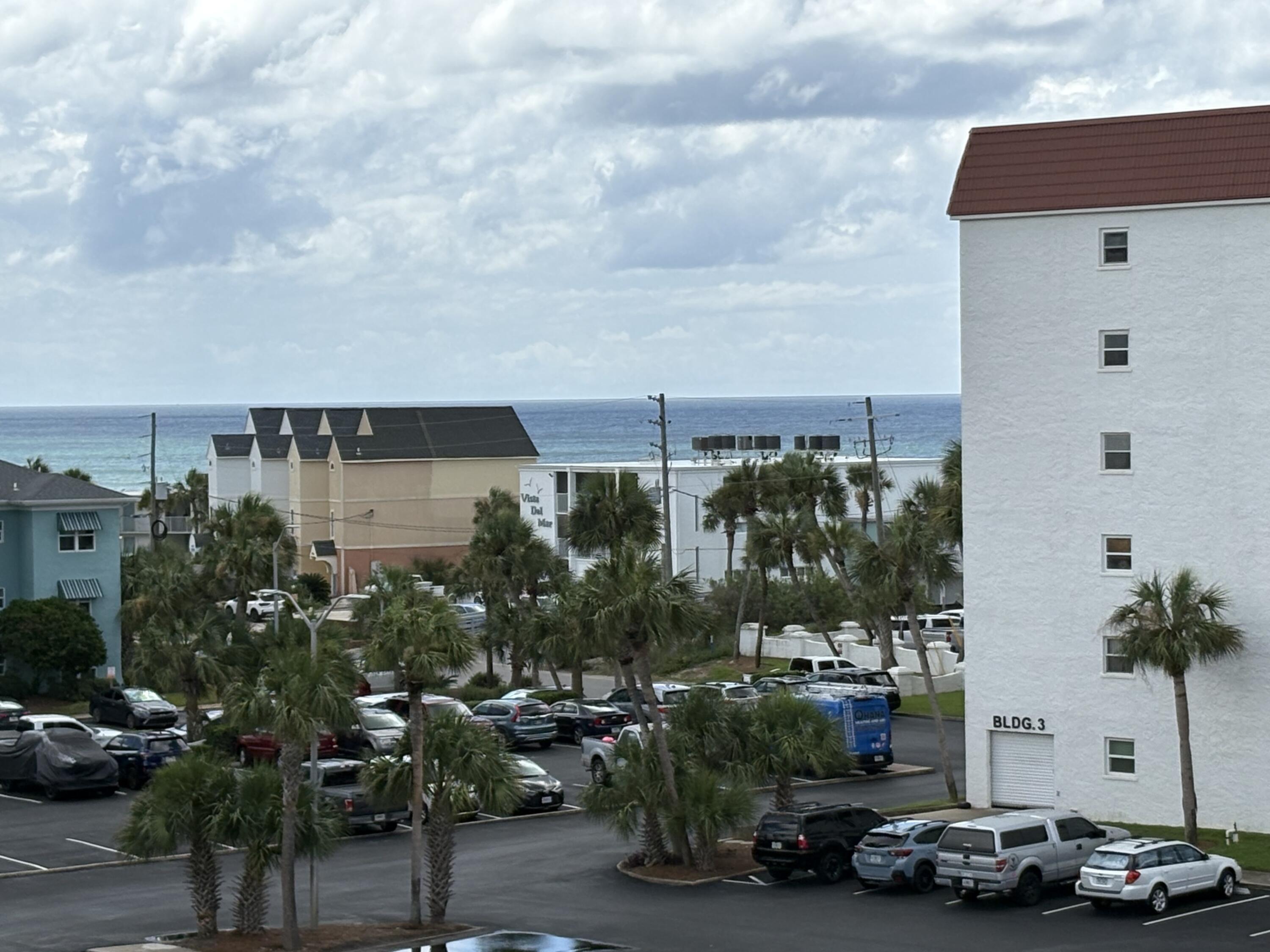 EL MATADOR CONDO - Residential