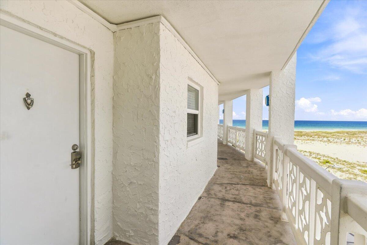 EL MATADOR CONDO - Residential
