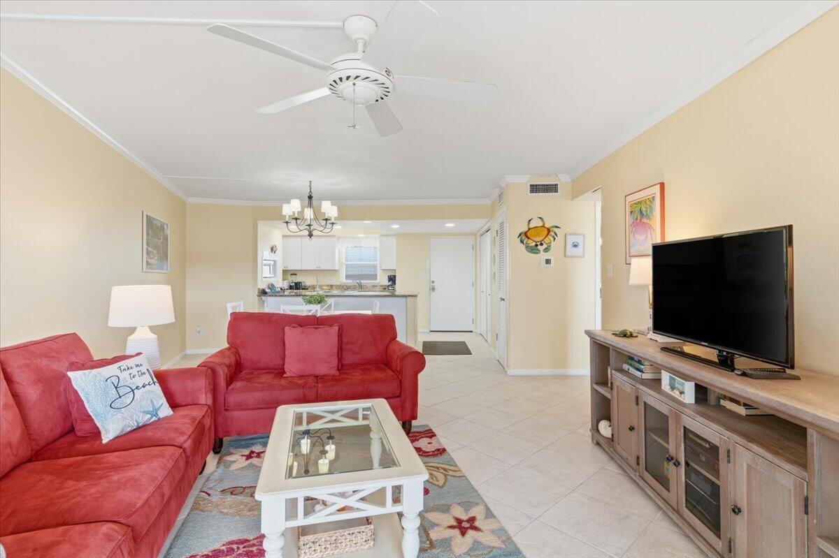 EL MATADOR CONDO - Residential