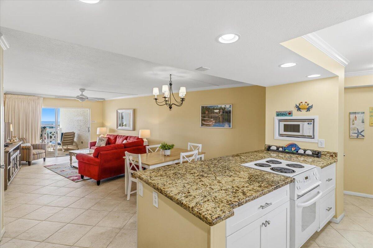 EL MATADOR CONDO - Residential