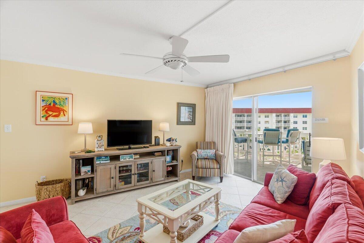 EL MATADOR CONDO - Residential