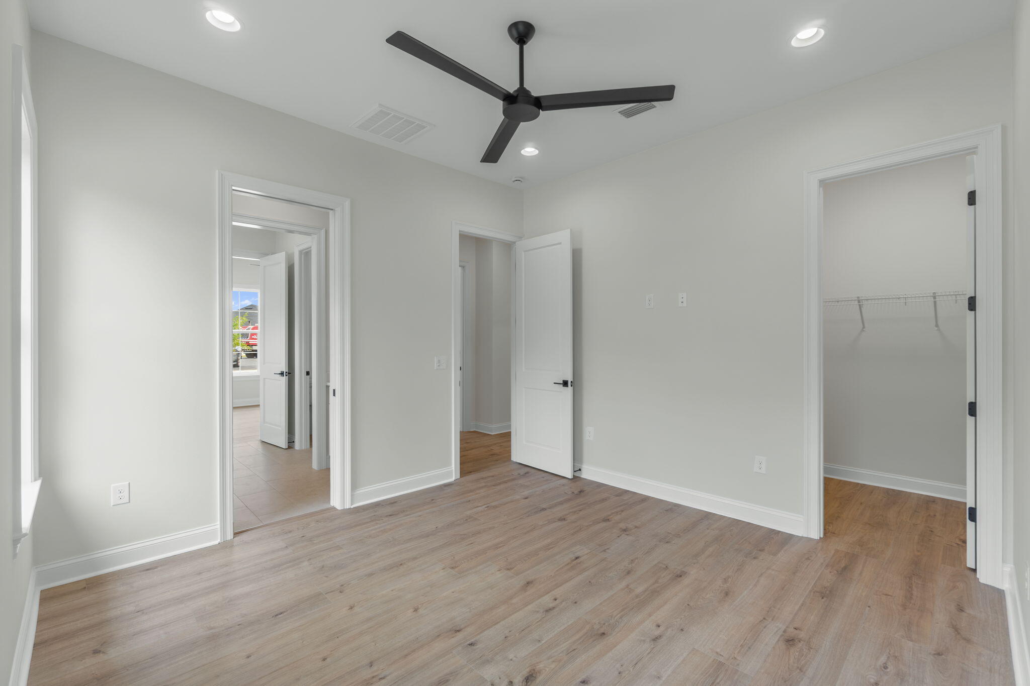 MAGNOLIA WOODS - Residential