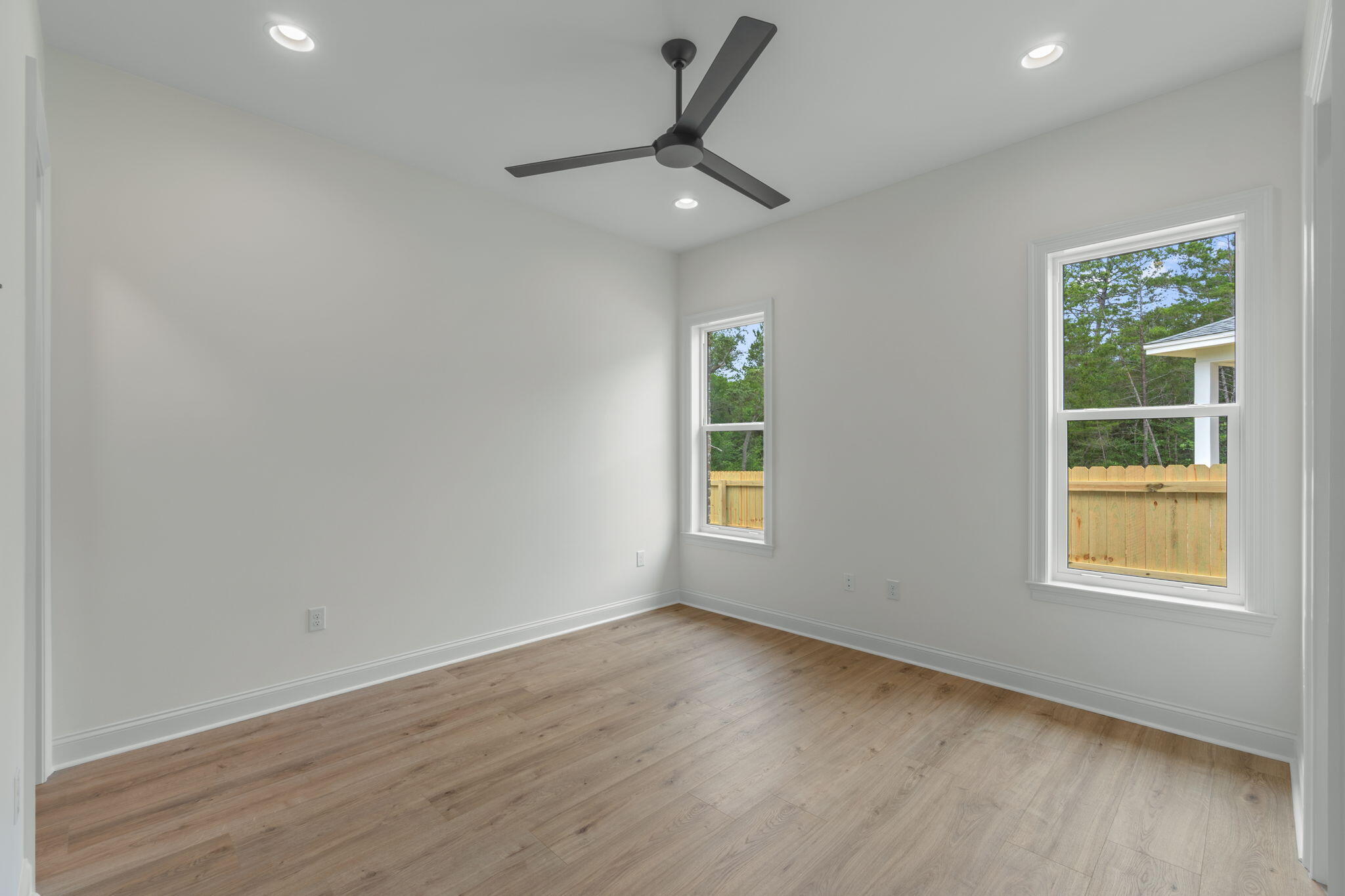MAGNOLIA WOODS - Residential
