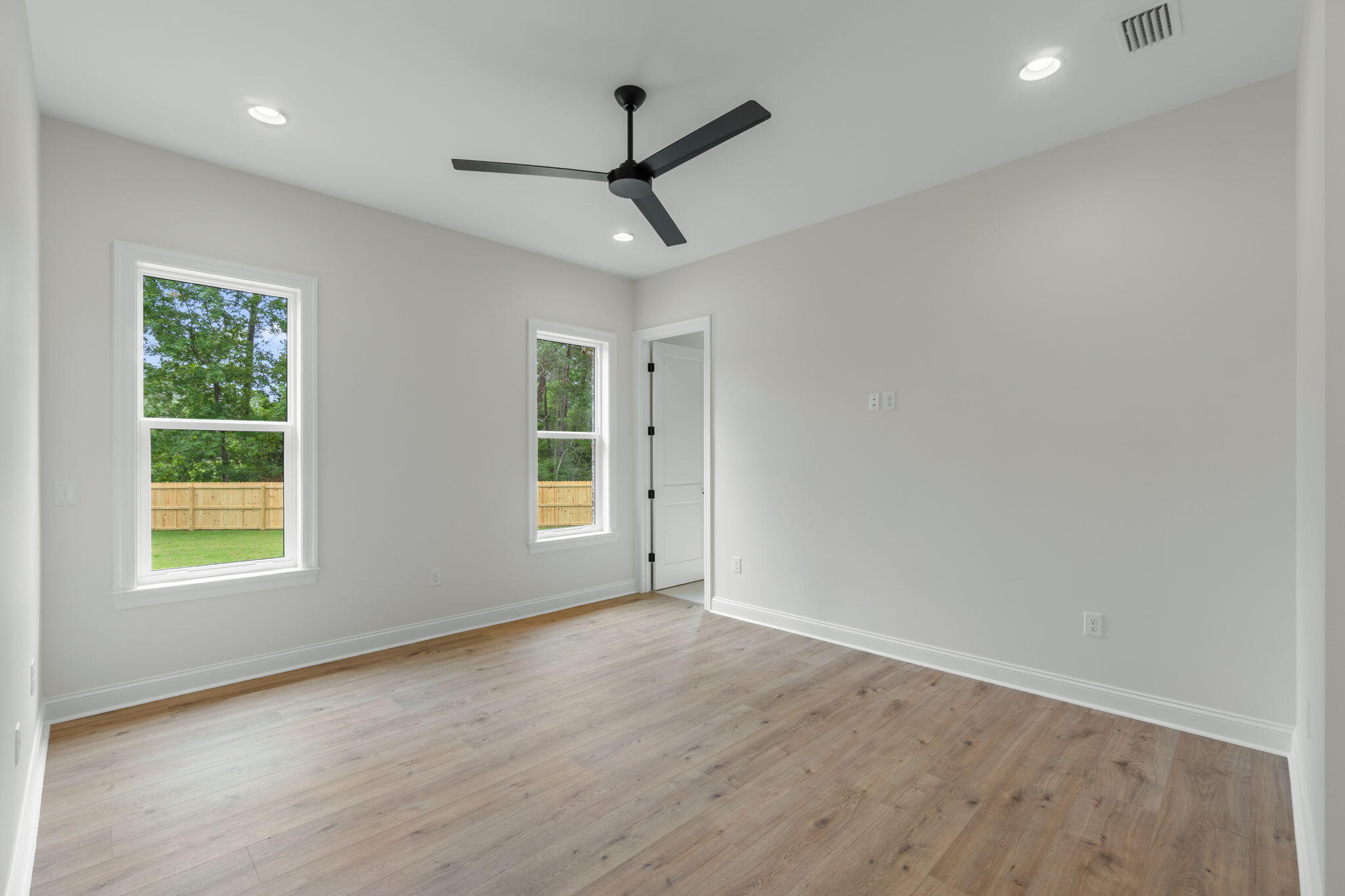 MAGNOLIA WOODS - Residential