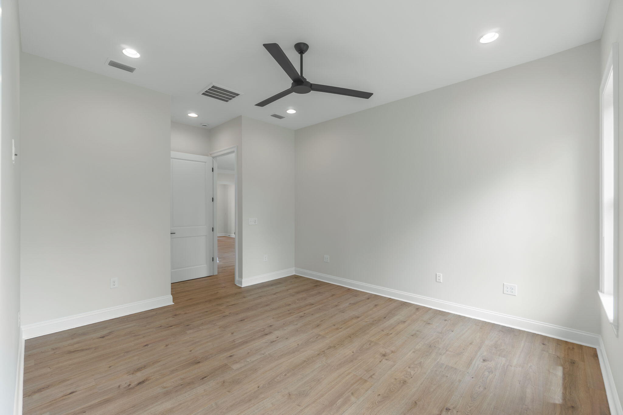 MAGNOLIA WOODS - Residential
