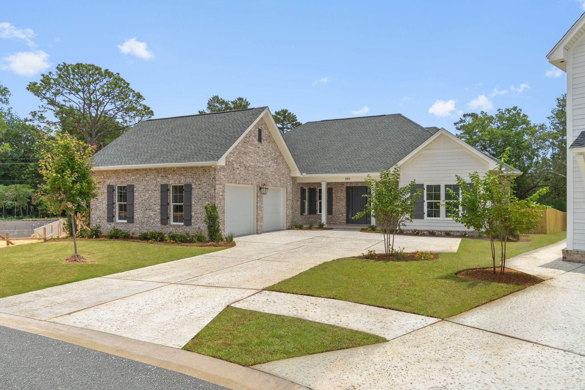 MAGNOLIA WOODS - Residential