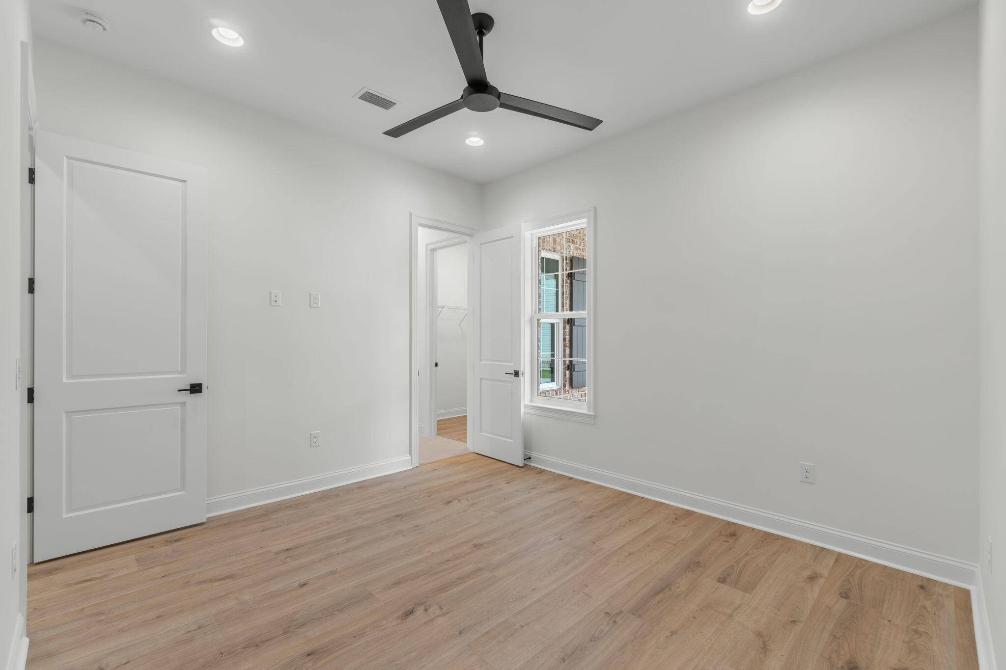 MAGNOLIA WOODS - Residential
