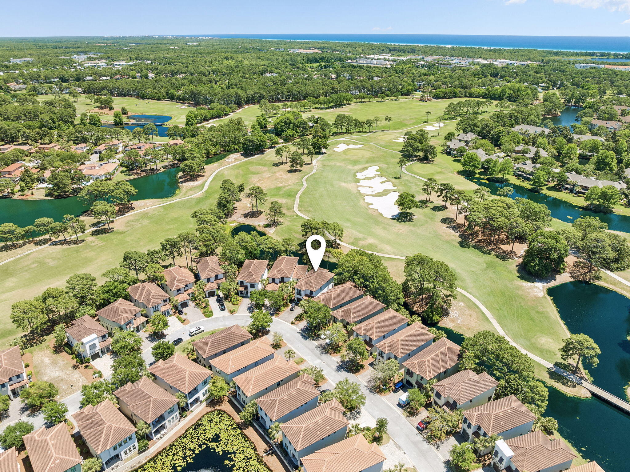 VILLA LAGO - Residential
