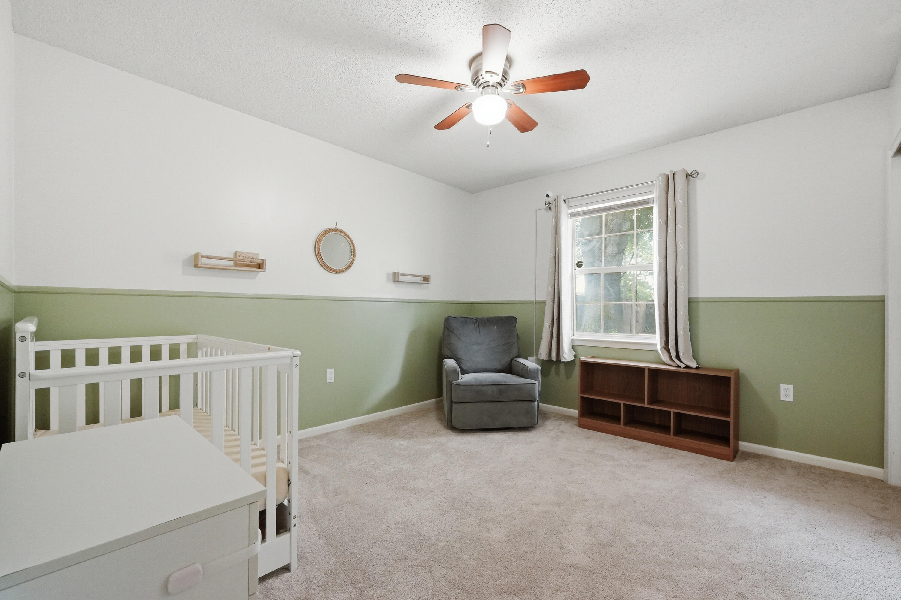 MARY ESTHER MANOR - Residential