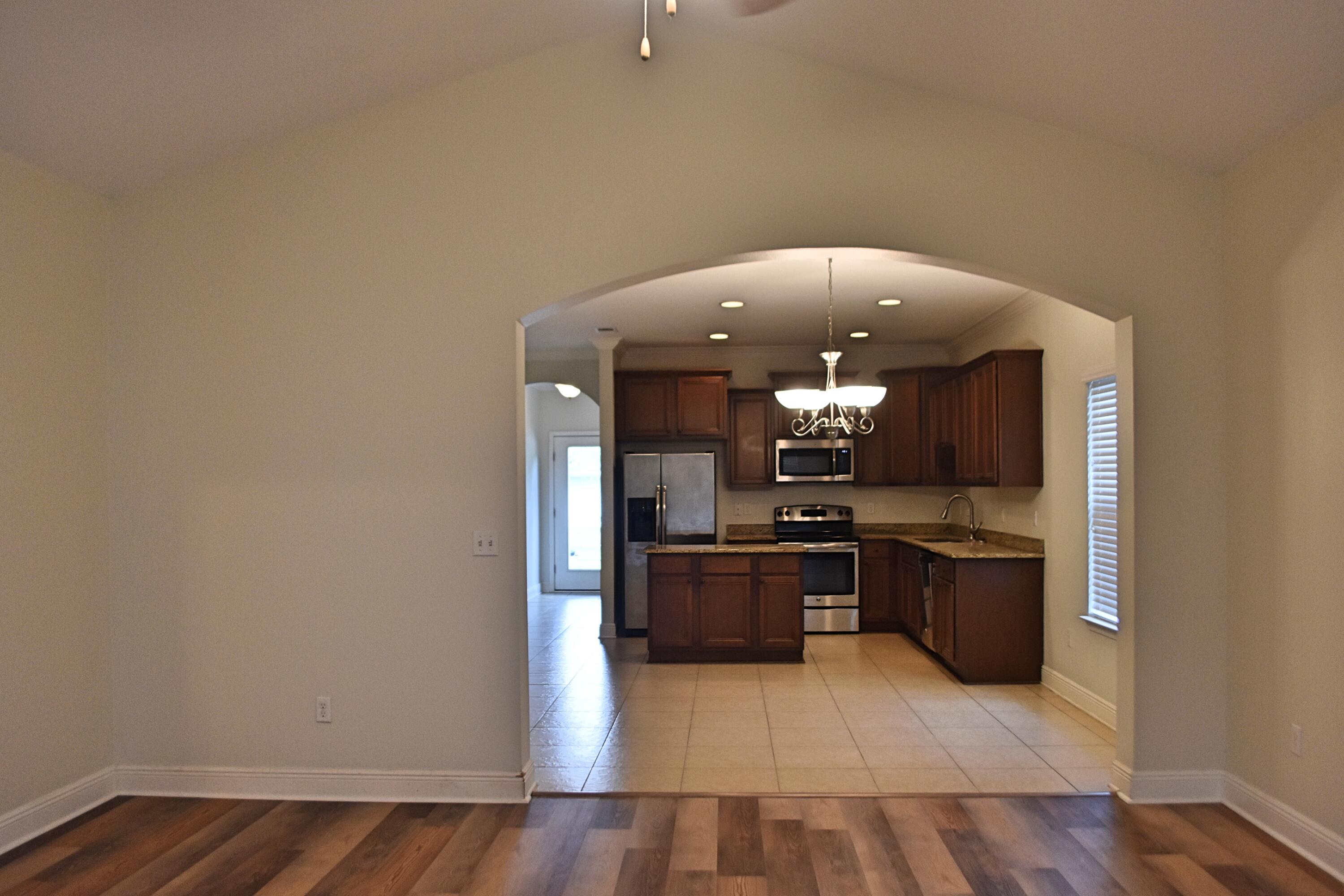 LAGRANGE LANDING - Residential
